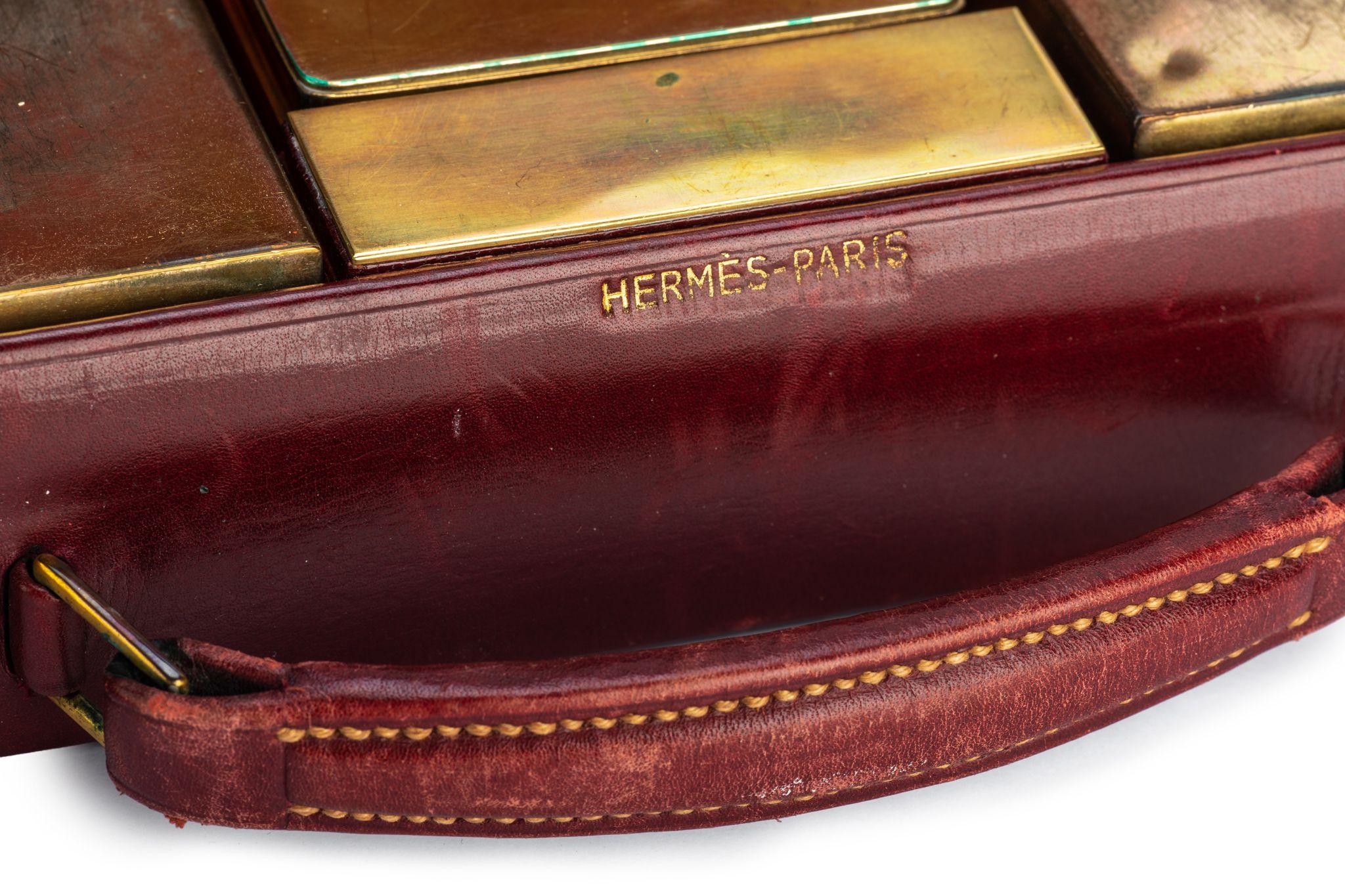 Hermès Rare Rouge H Men Toiletry Case For Sale 1