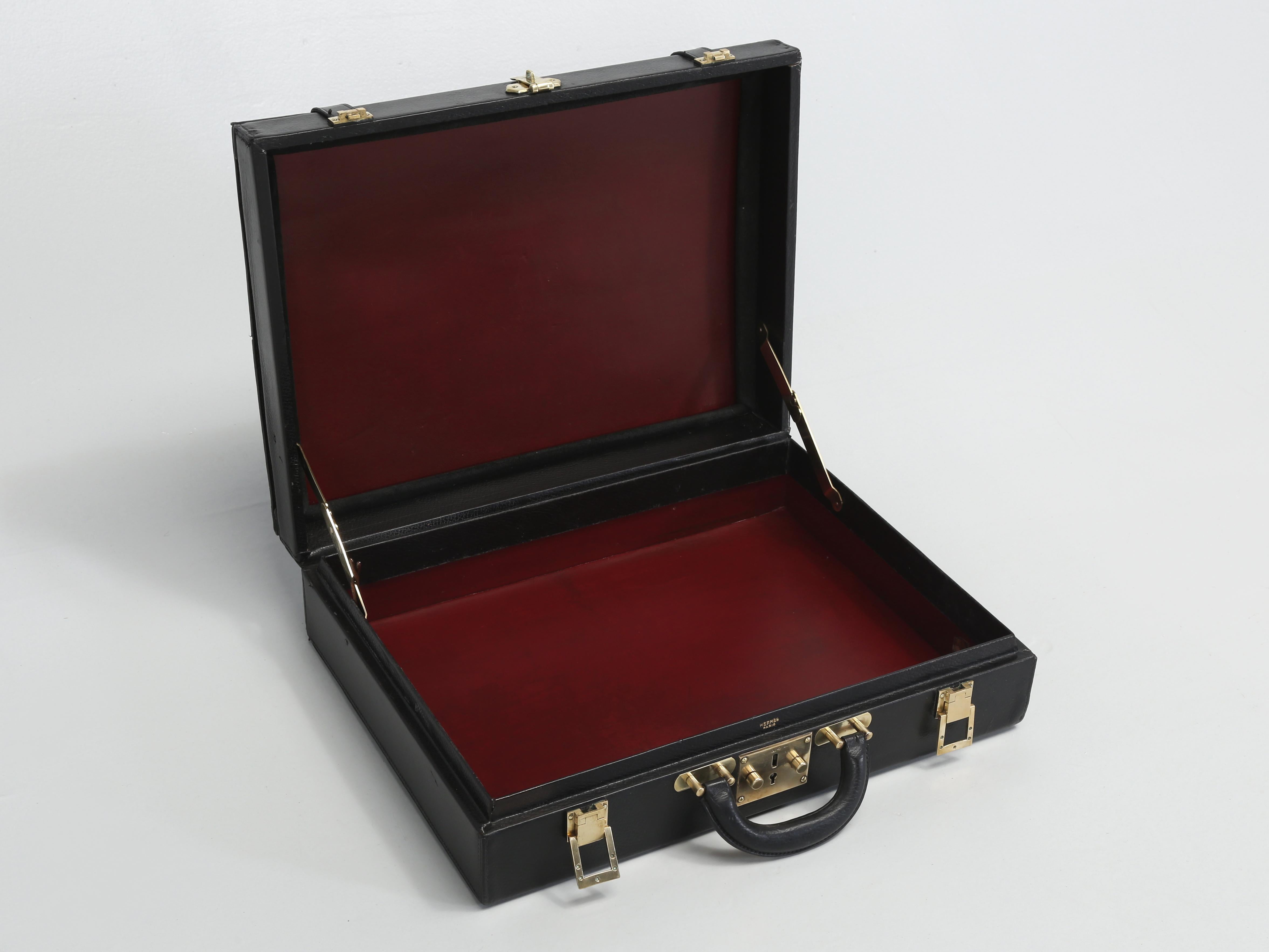 Hermès Rare Vintage Black Leather Briefcase Expandable with Straps, Original Key 7