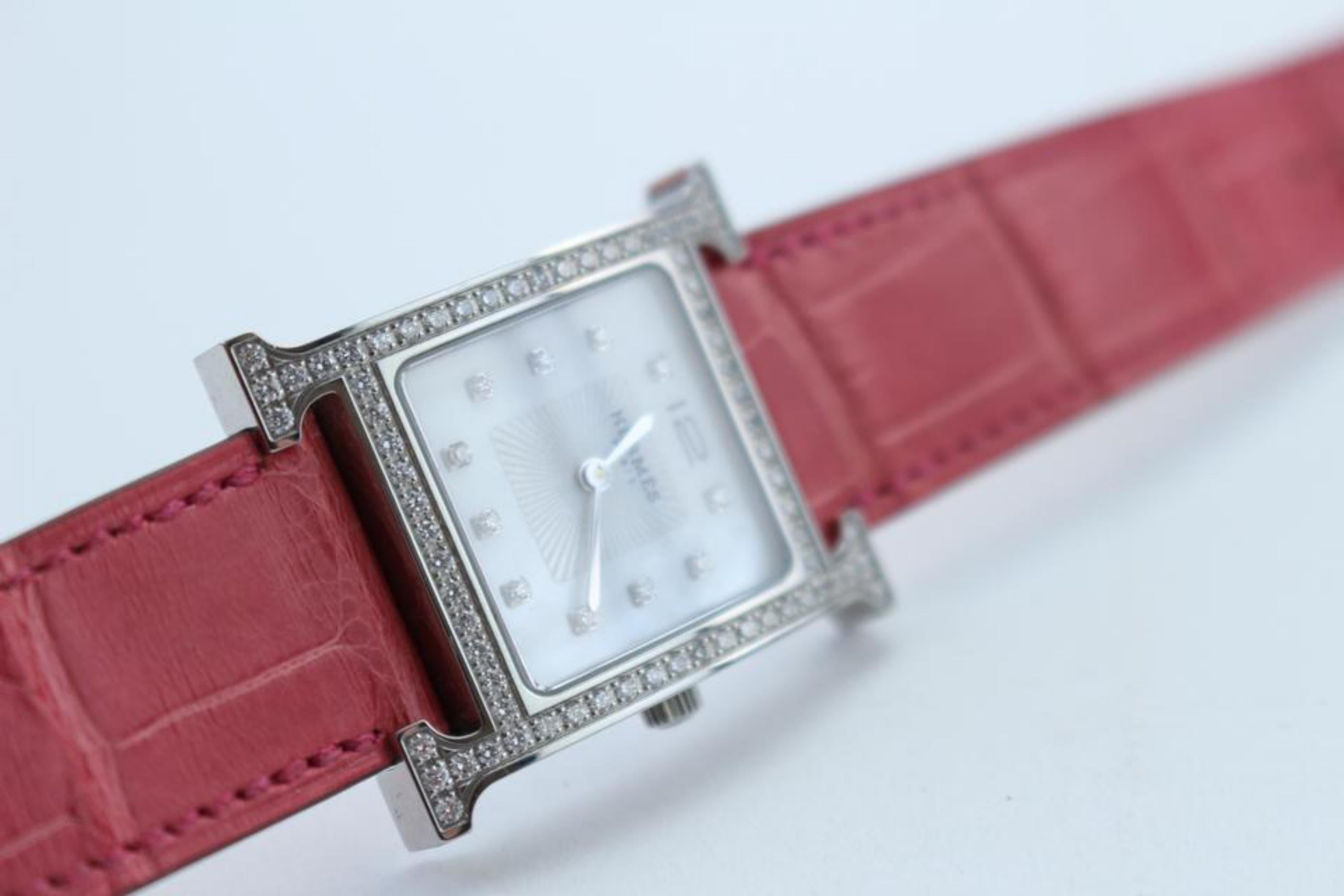 Hermès Raspberry X Silver 26mm H Alligator Diamond Hh1.530 ) 11hr0212 Watch In Excellent Condition For Sale In Forest Hills, NY
