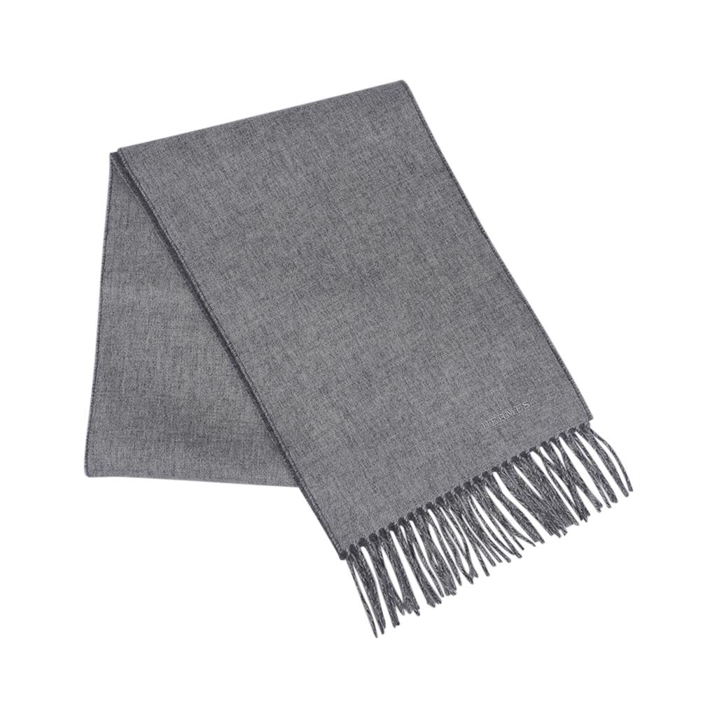 Hermes Recto-Verso PM Silenciador Gris Cachemira claro / medio en Nuevo estado para la venta en Miami, FL