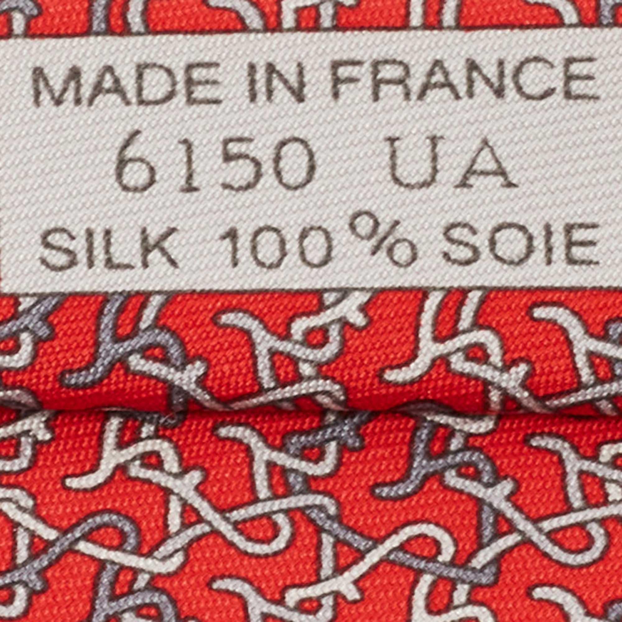Hermès Red 7 Chevrophile Printed Silk Slim Tie In Excellent Condition In Dubai, Al Qouz 2