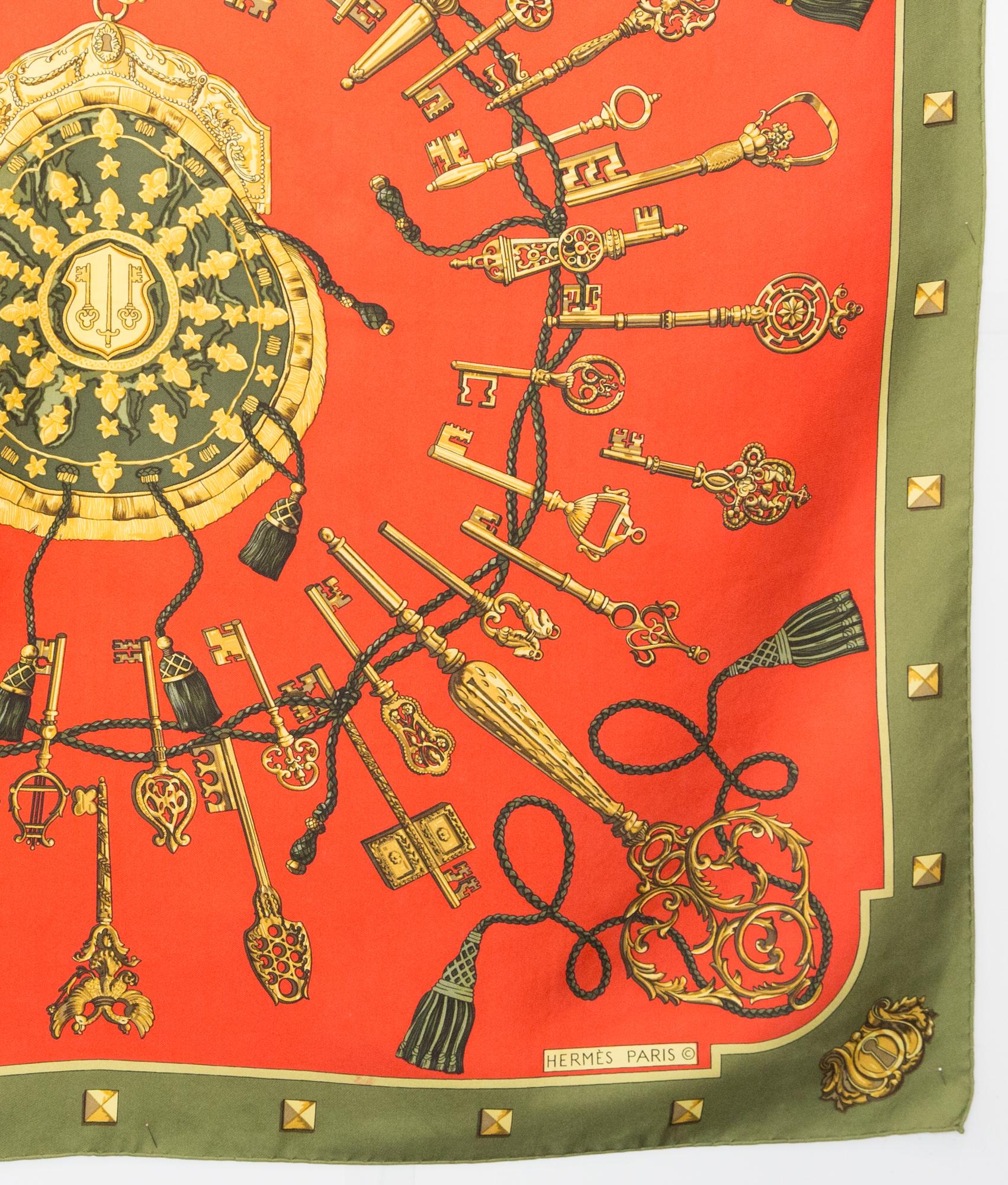 Hermes Red and Green Les Clefs by Cathy Latham Silk Scarf In Good Condition In Paris, FR