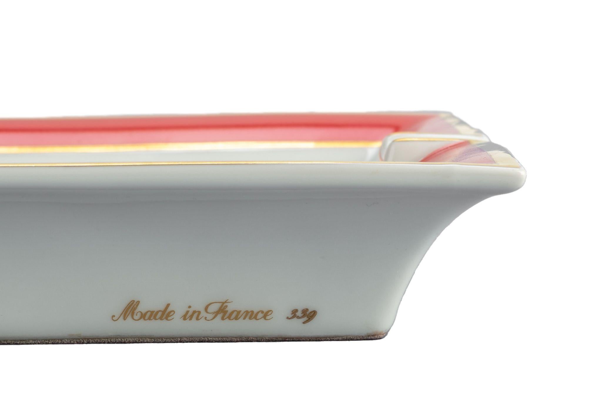 Hermes Red Bird Porcelain Ashtray In Excellent Condition For Sale In West Hollywood, CA