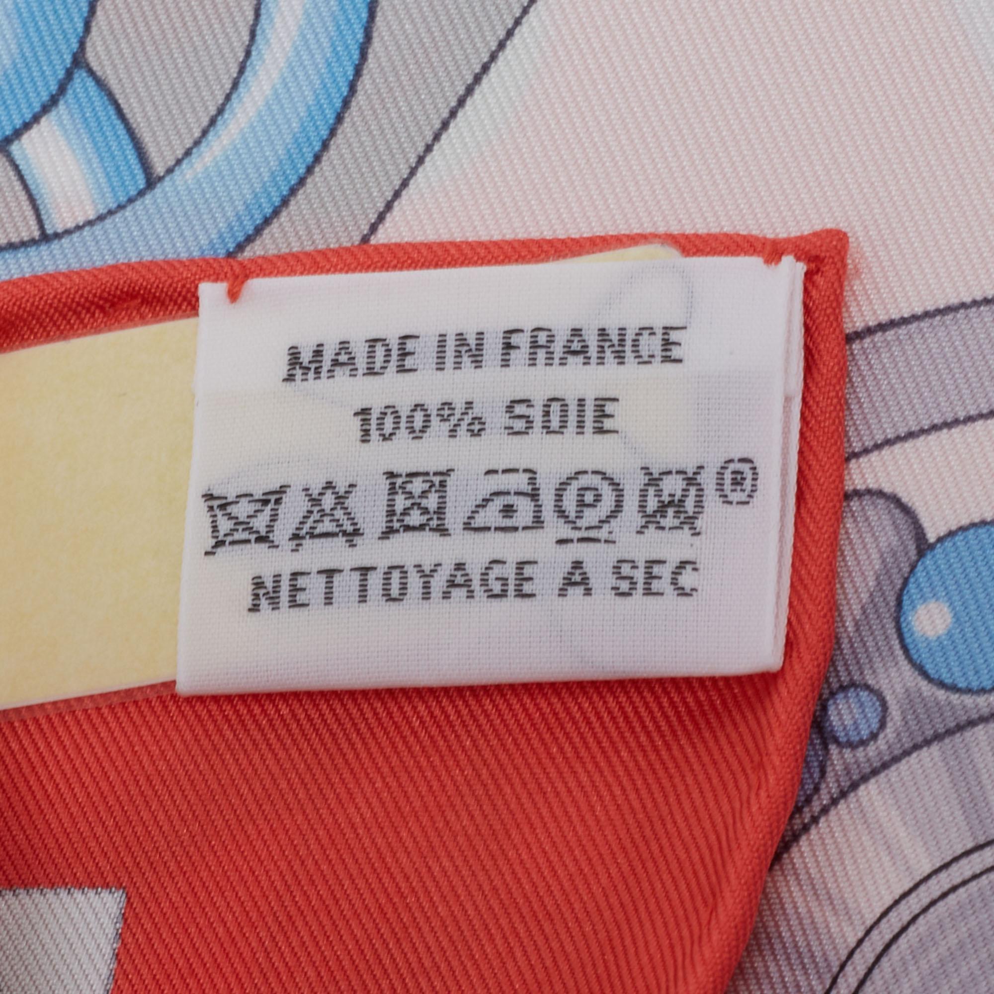 Hermès Red & Blue Cliquetis Silk Scarf In New Condition In Dubai, Al Qouz 2