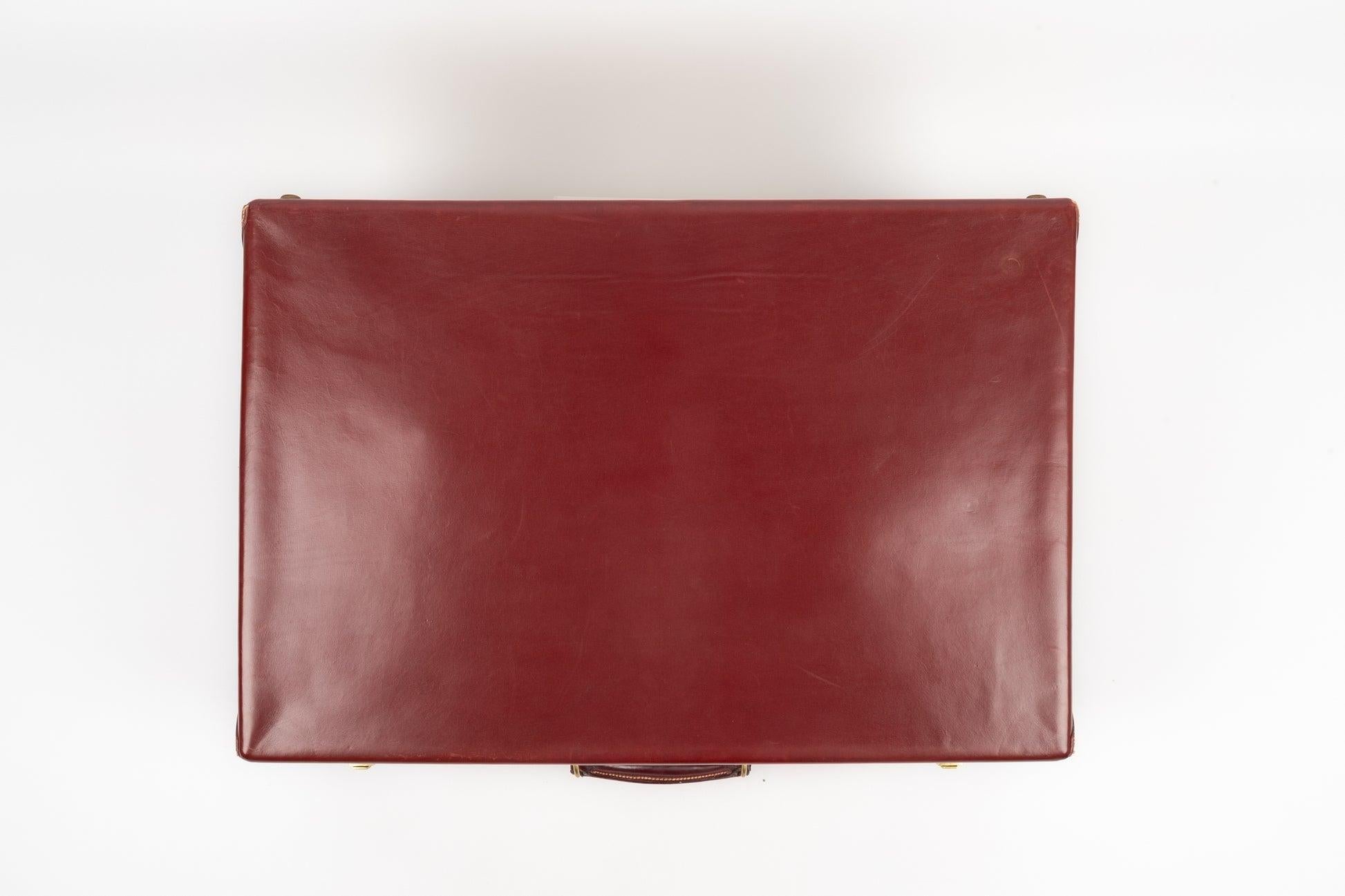 Hermès Red Box Leather Suitcase, 1950 Circa In Good Condition For Sale In SAINT-OUEN-SUR-SEINE, FR