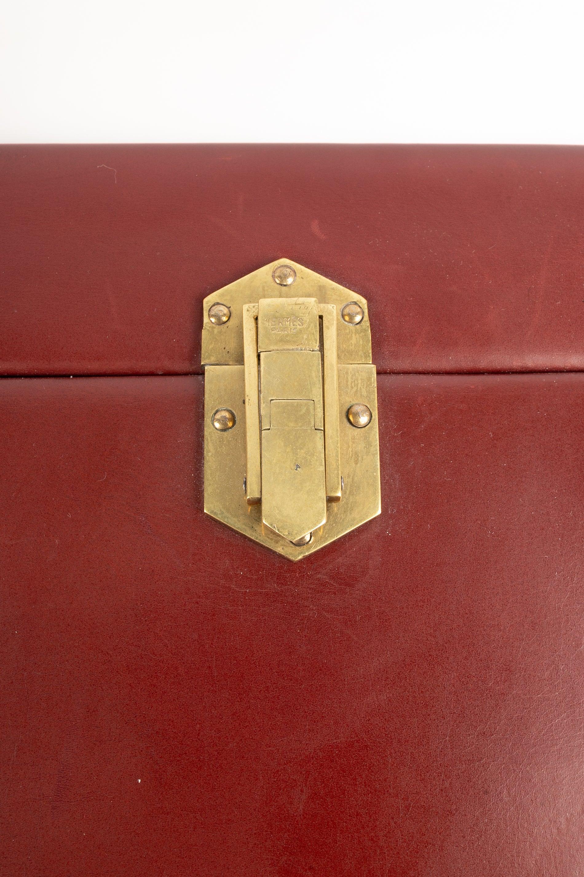 Hermès Red Box Leather Suitcase, 1950 Circa For Sale 1