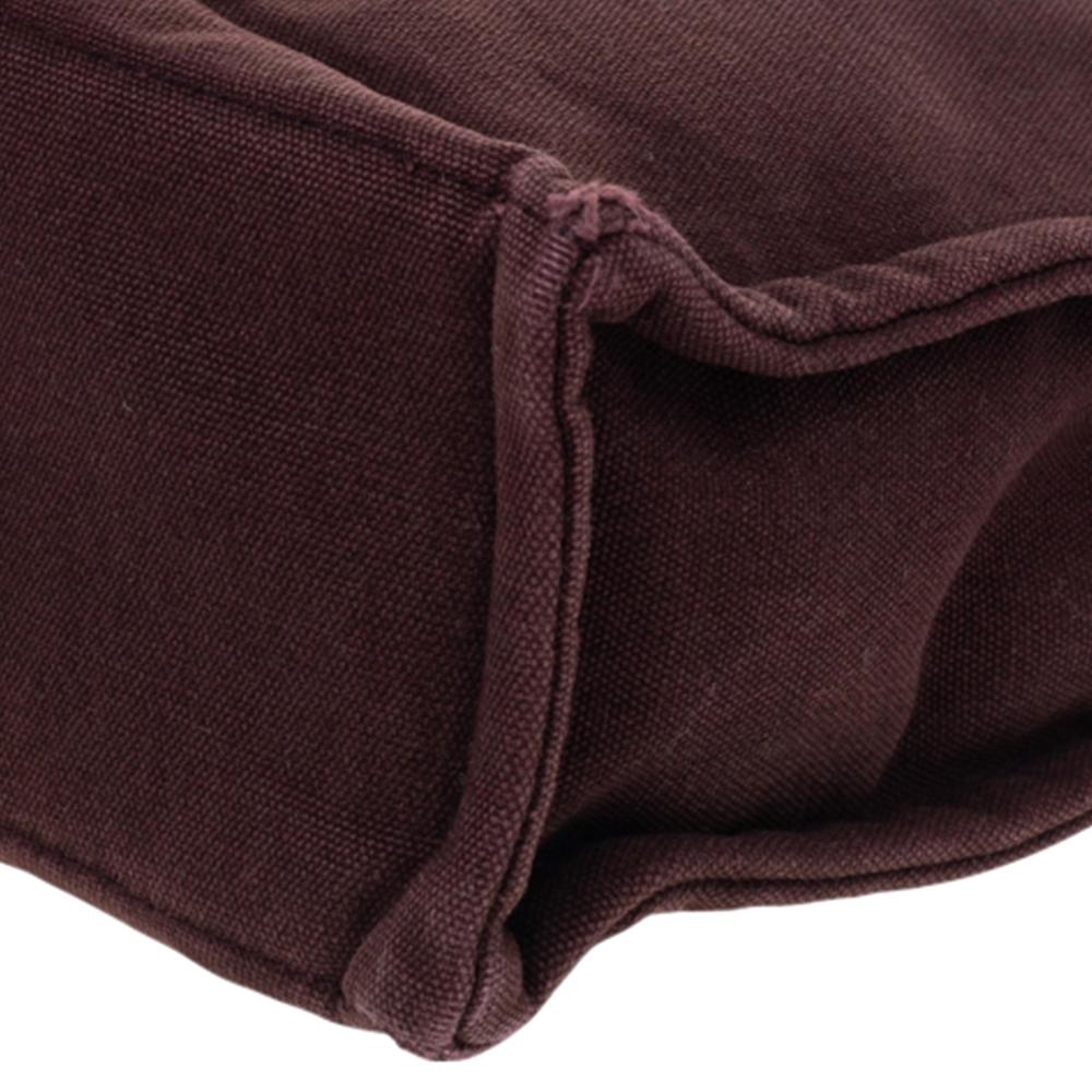 Handbags are more than just instruments to carry one's essentials. They tell a woman's sense of style and the better the bag, the more confidence she gets when she holds it. Hermes brings you one such creation meticulously made from canvas and