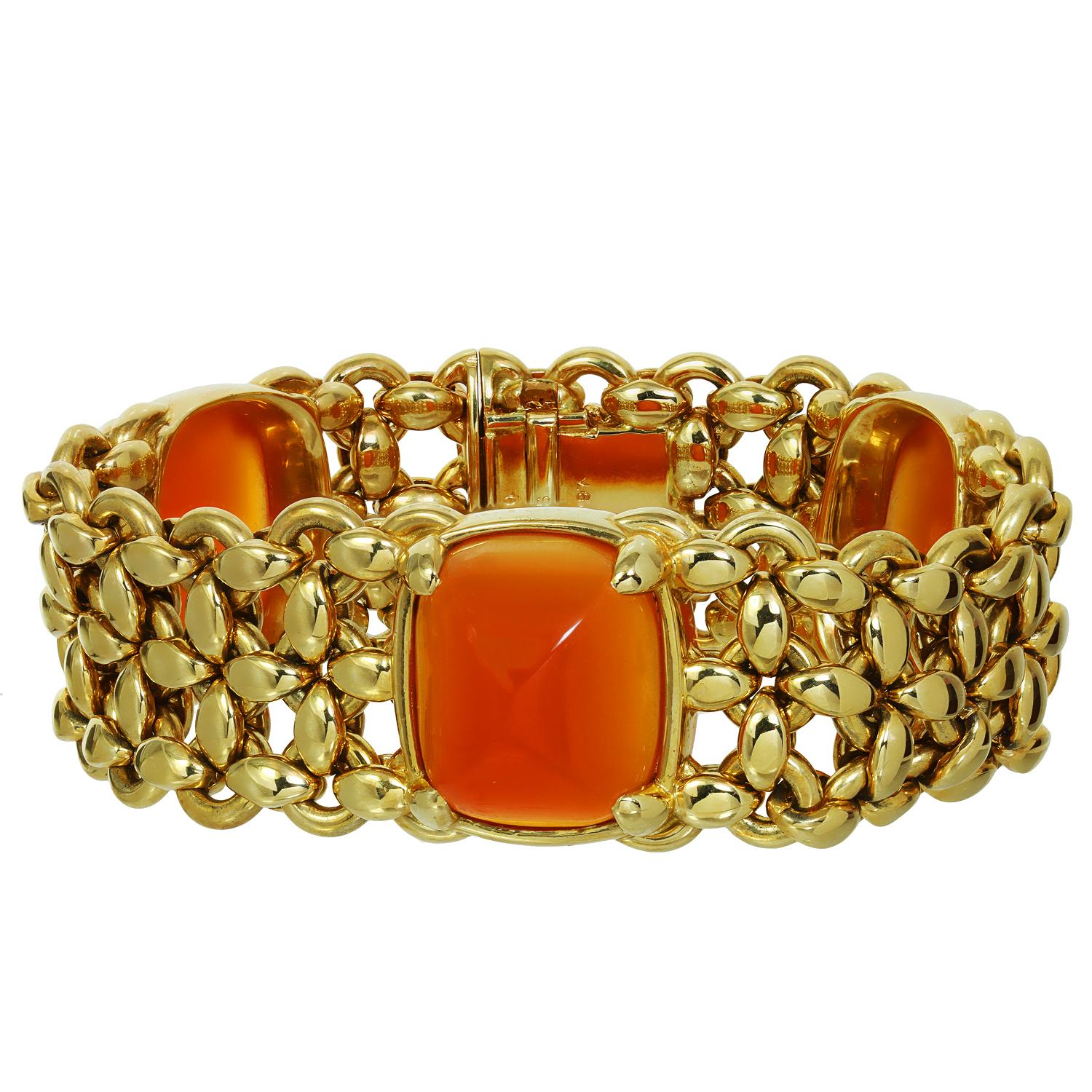 Hermes Red Carnelian Yellow Gold Bracelet In Excellent Condition For Sale In New York, NY