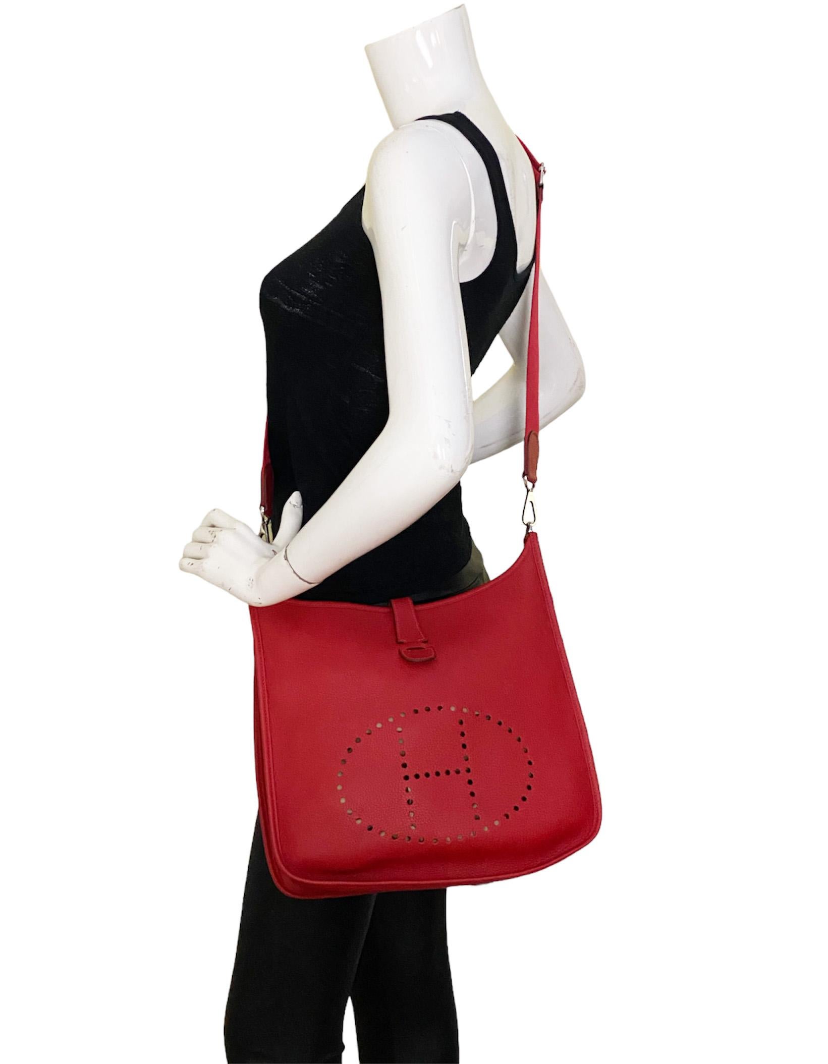 Hermes Rote Clemence Leder Evelyne III GM Messenger Bag im Zustand „Hervorragend“ im Angebot in New York, NY
