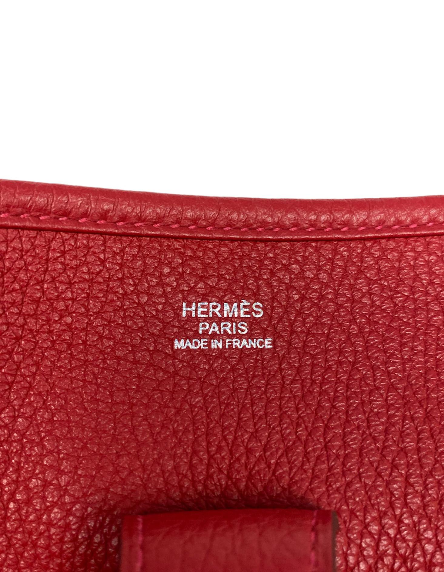 Hermes Rote Clemence Leder Evelyne III GM Messenger Bag im Angebot 5