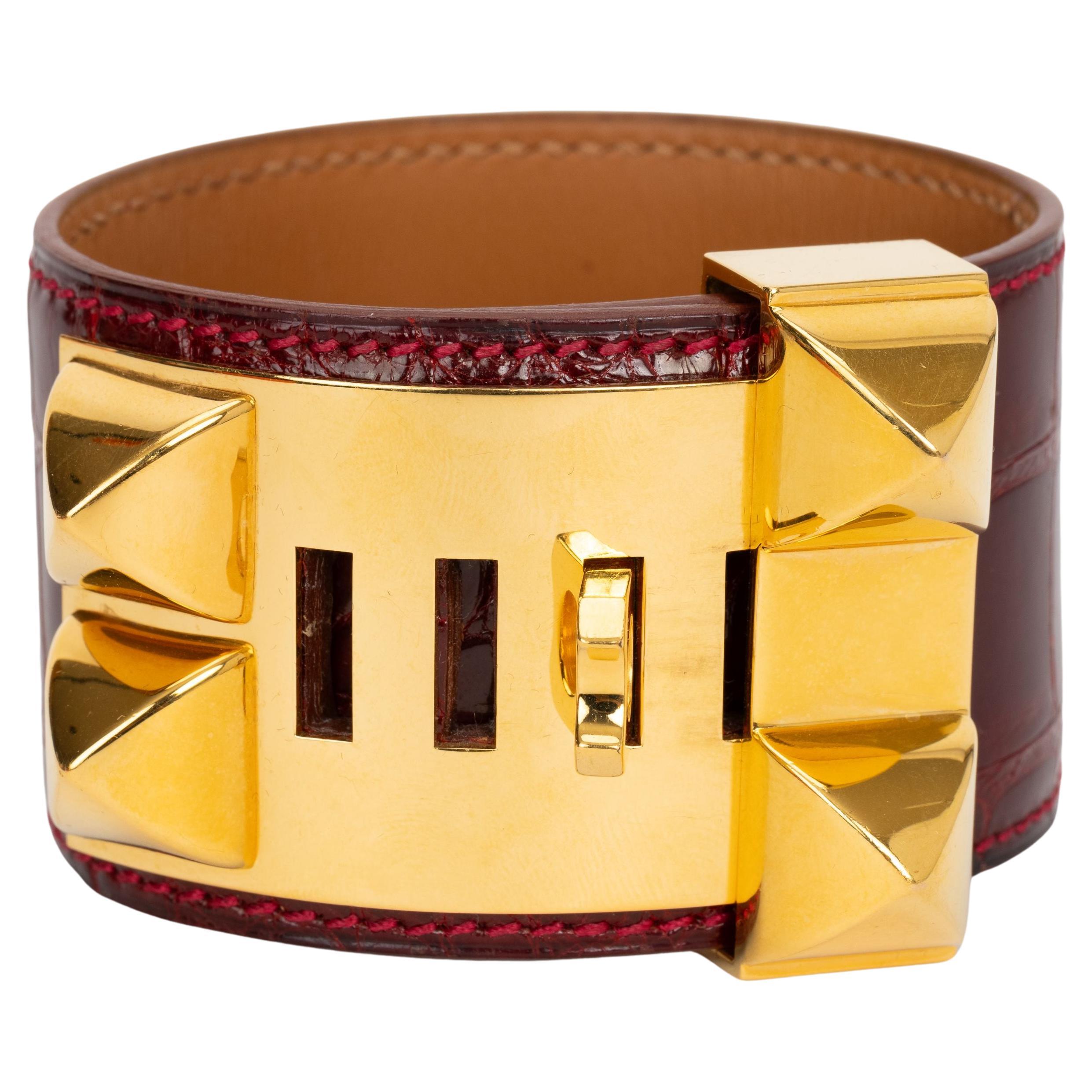 Hermès Collier De Chien rosso in alligatore in vendita
