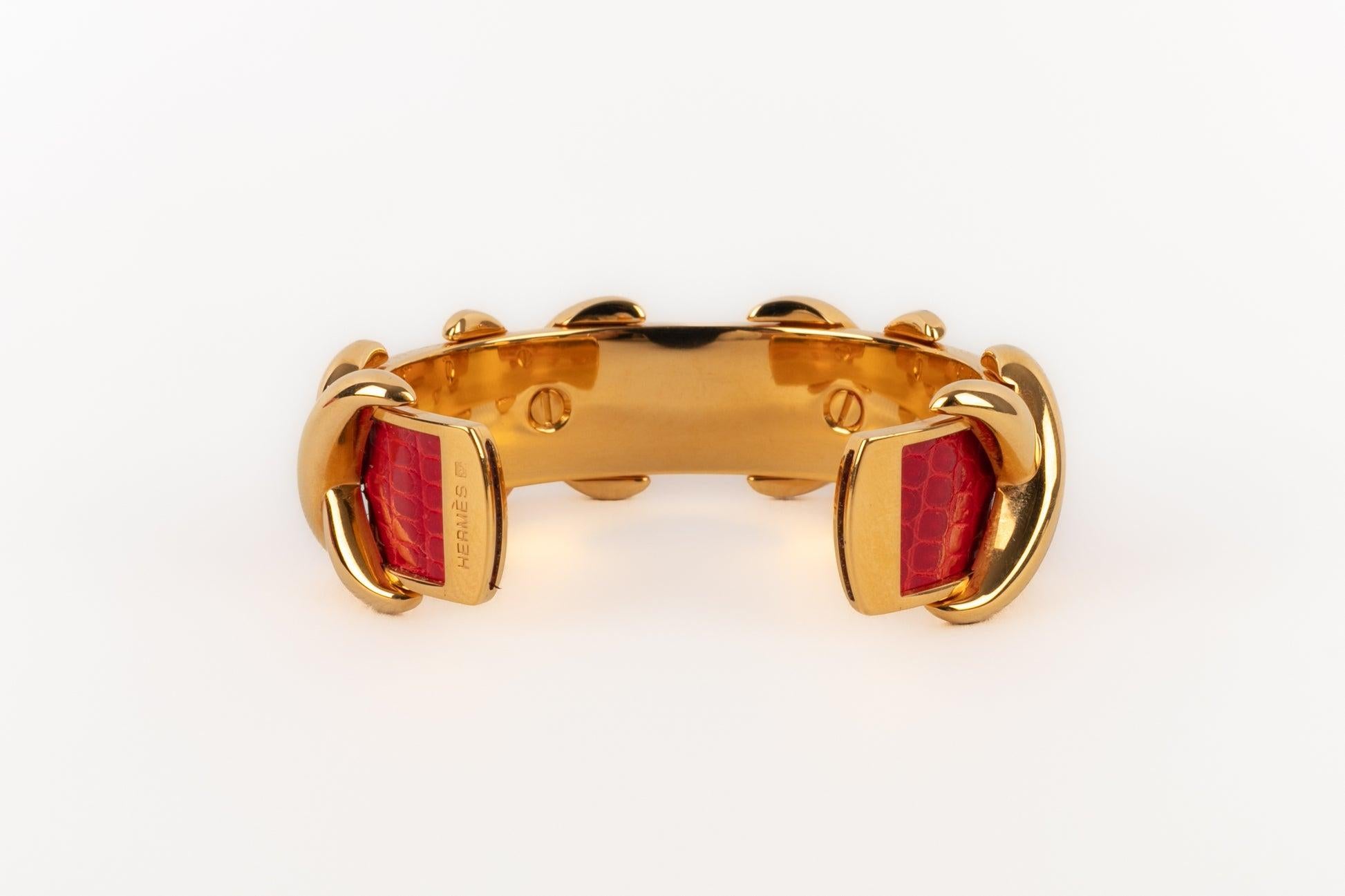 Hermès - Bracelet en cuir de lézard exotique rouge Pour femmes en vente