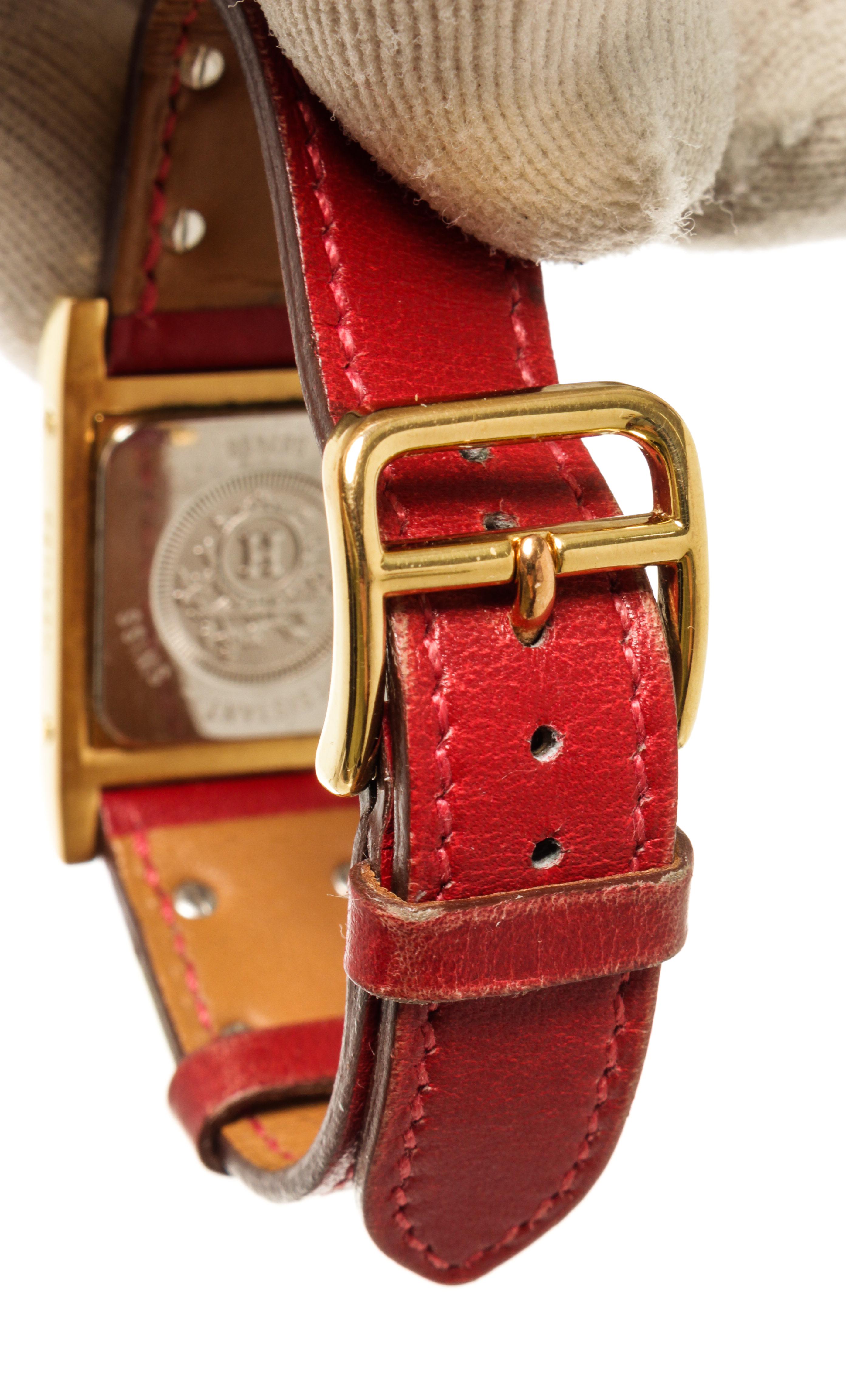 Rote vergoldete und vergoldete Medor-Quarz-Uhr von Hermès 4