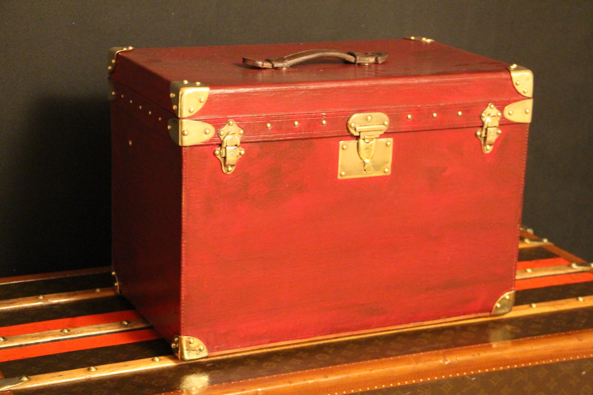  Red Goyard Trunk, Goyard Steamer Trunk For Sale 8