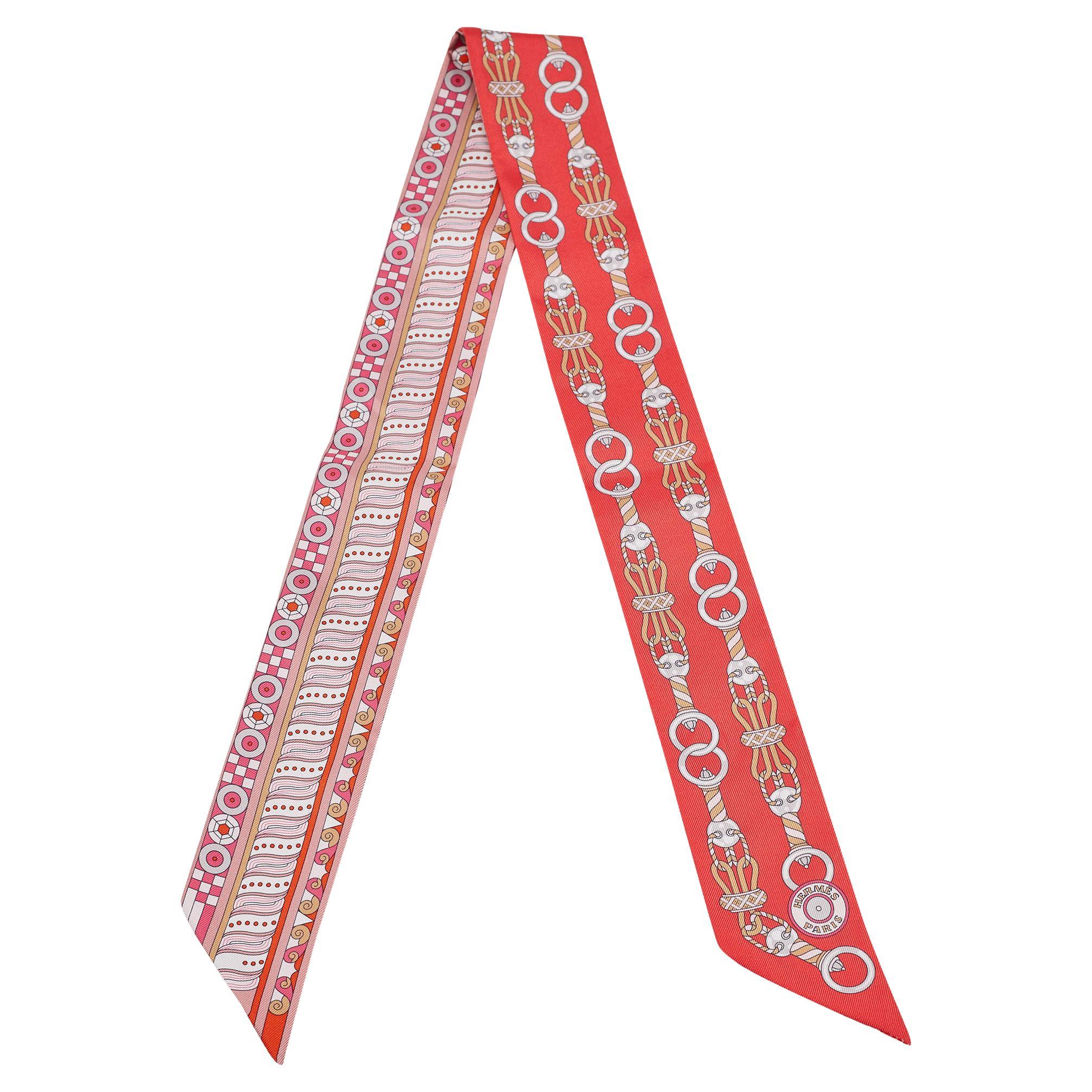 Hermès Red Harnais En Rosace Silk Twilly