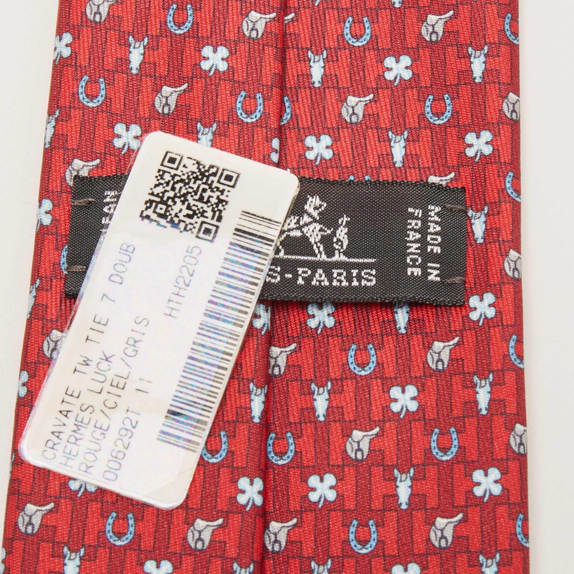 Hermès Red Hermès Luck Printed Silk Slim Tie In Excellent Condition In Dubai, Al Qouz 2