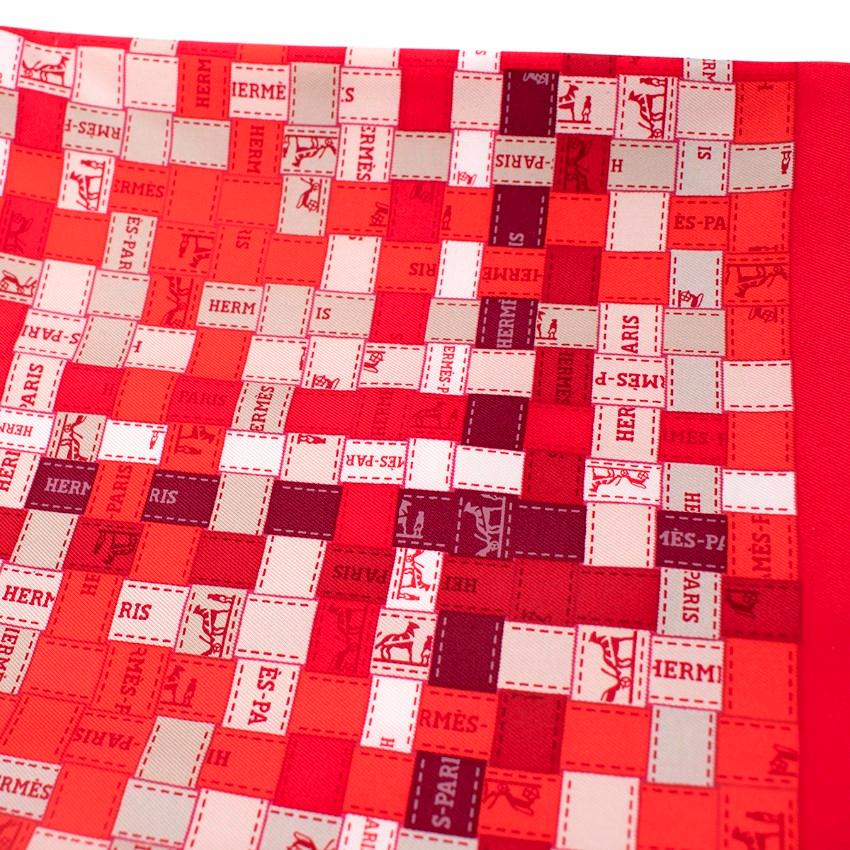 Hermes Red & Ivory Basketweave Pattern Silk Twill Square Scarf 90 In Excellent Condition For Sale In London, GB