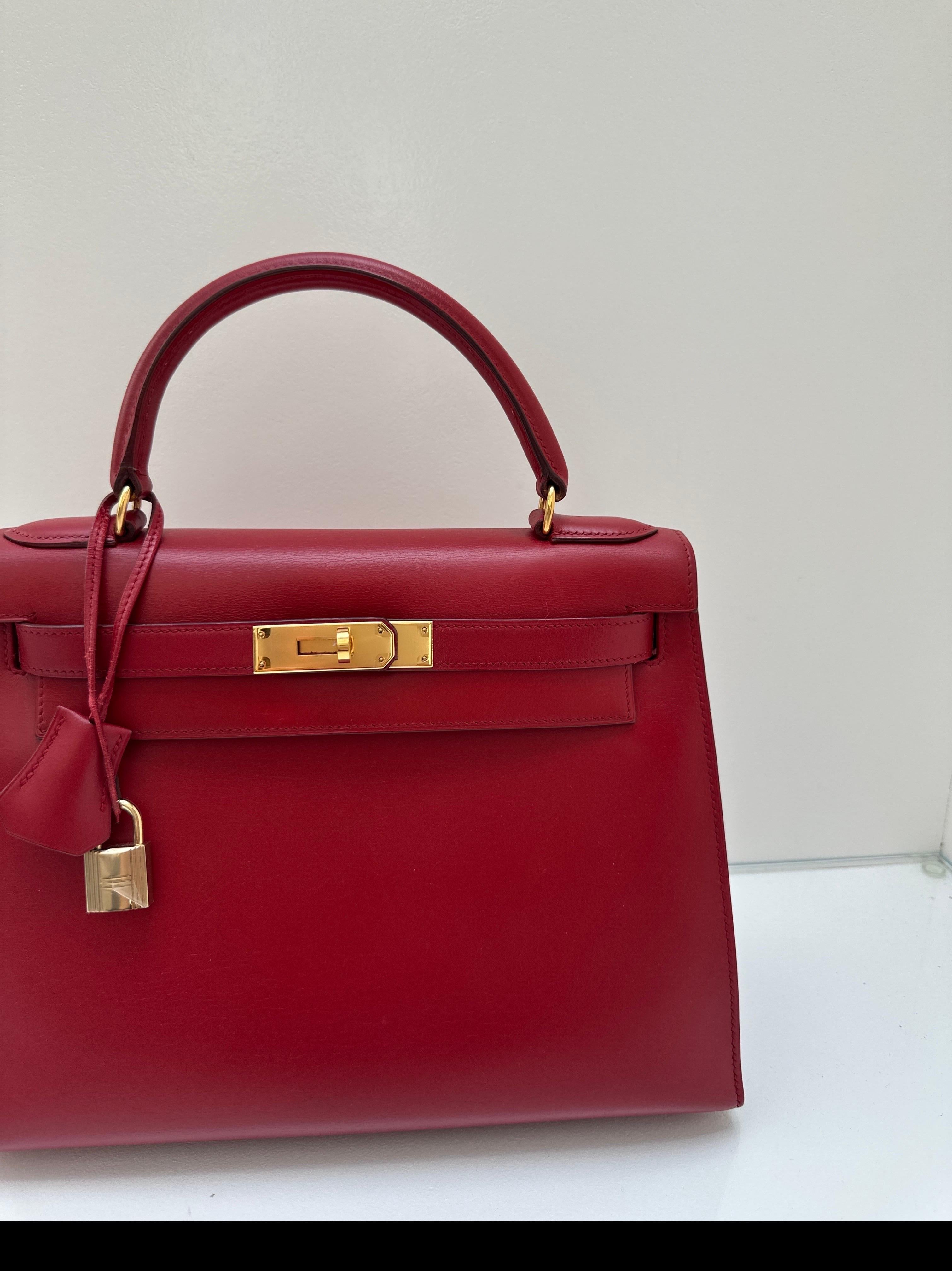 Femenino o masculino Bolso Kelly 28 Rojo Hermes en venta