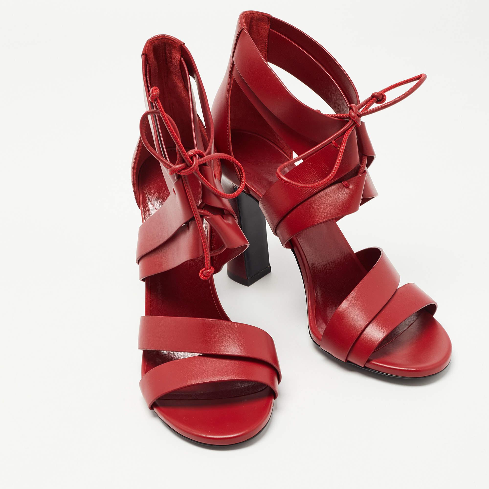 Hermes Red Leather Ankle Strap Sandals Size 38 In New Condition In Dubai, Al Qouz 2