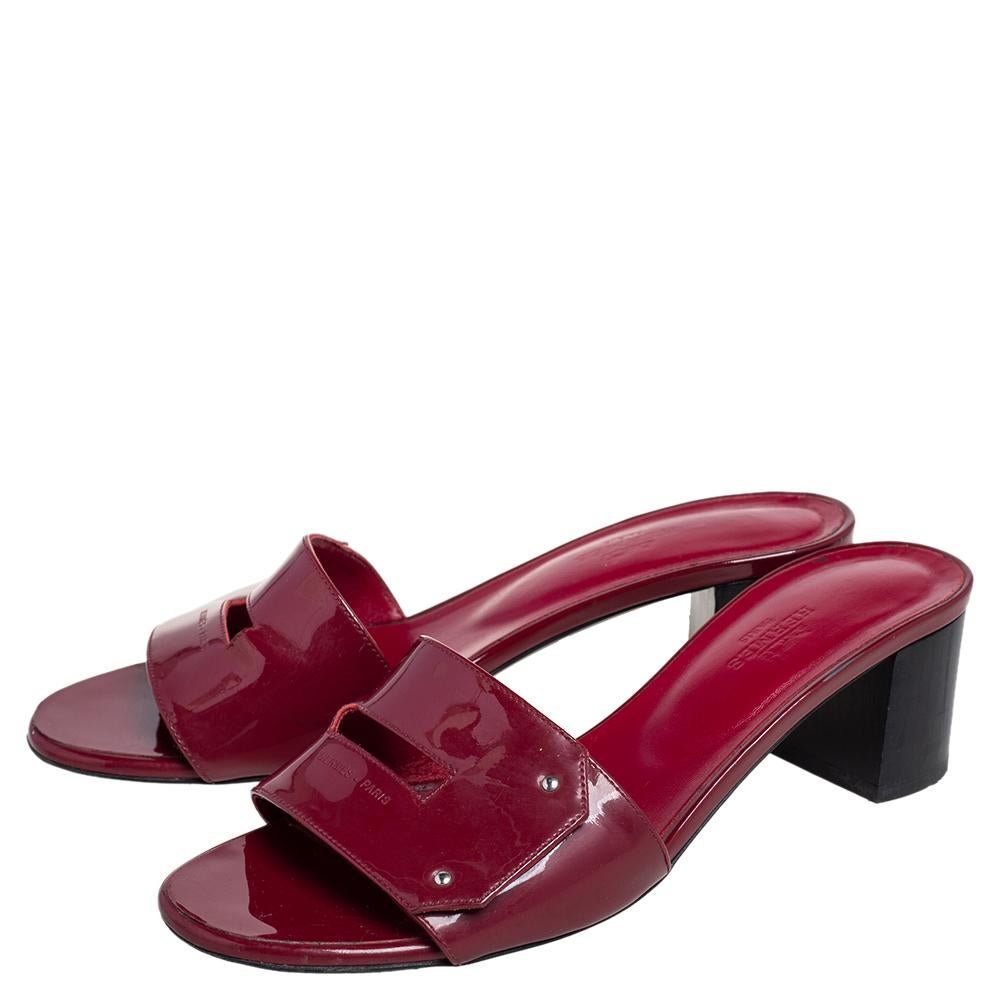 Hermes Red Patent Leather View Slide Sandals Size 37.5 In Good Condition In Dubai, Al Qouz 2