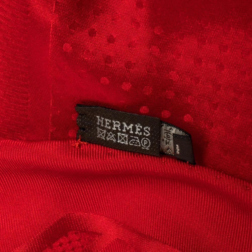 Hermes Red Quadrige Silk Jacquard Losange Scarf In Good Condition In Dubai, Al Qouz 2