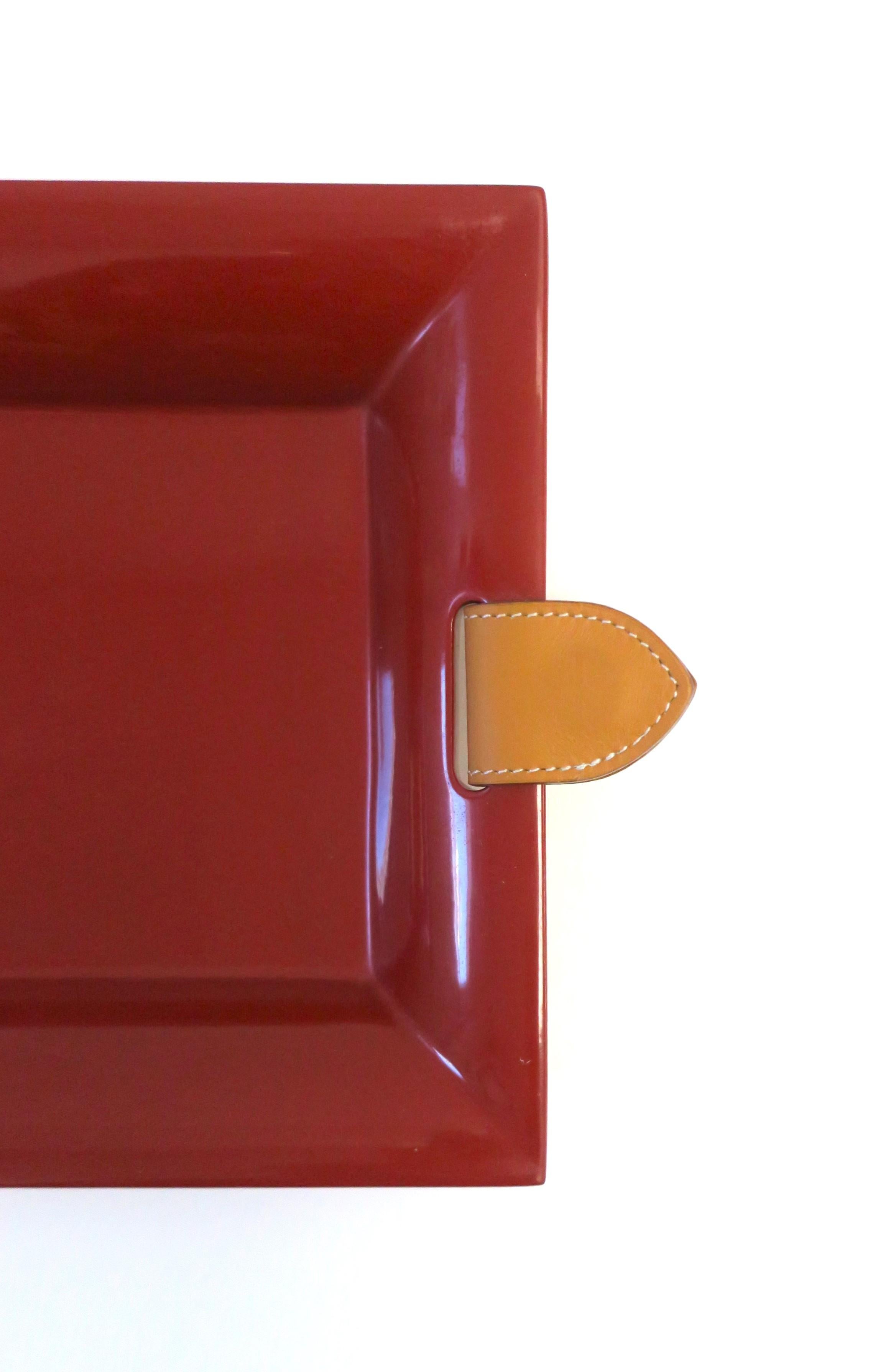 Hermès Red Rouge Burgundy Catchall Tablett mit Leder Detail im Zustand „Gut“ in New York, NY