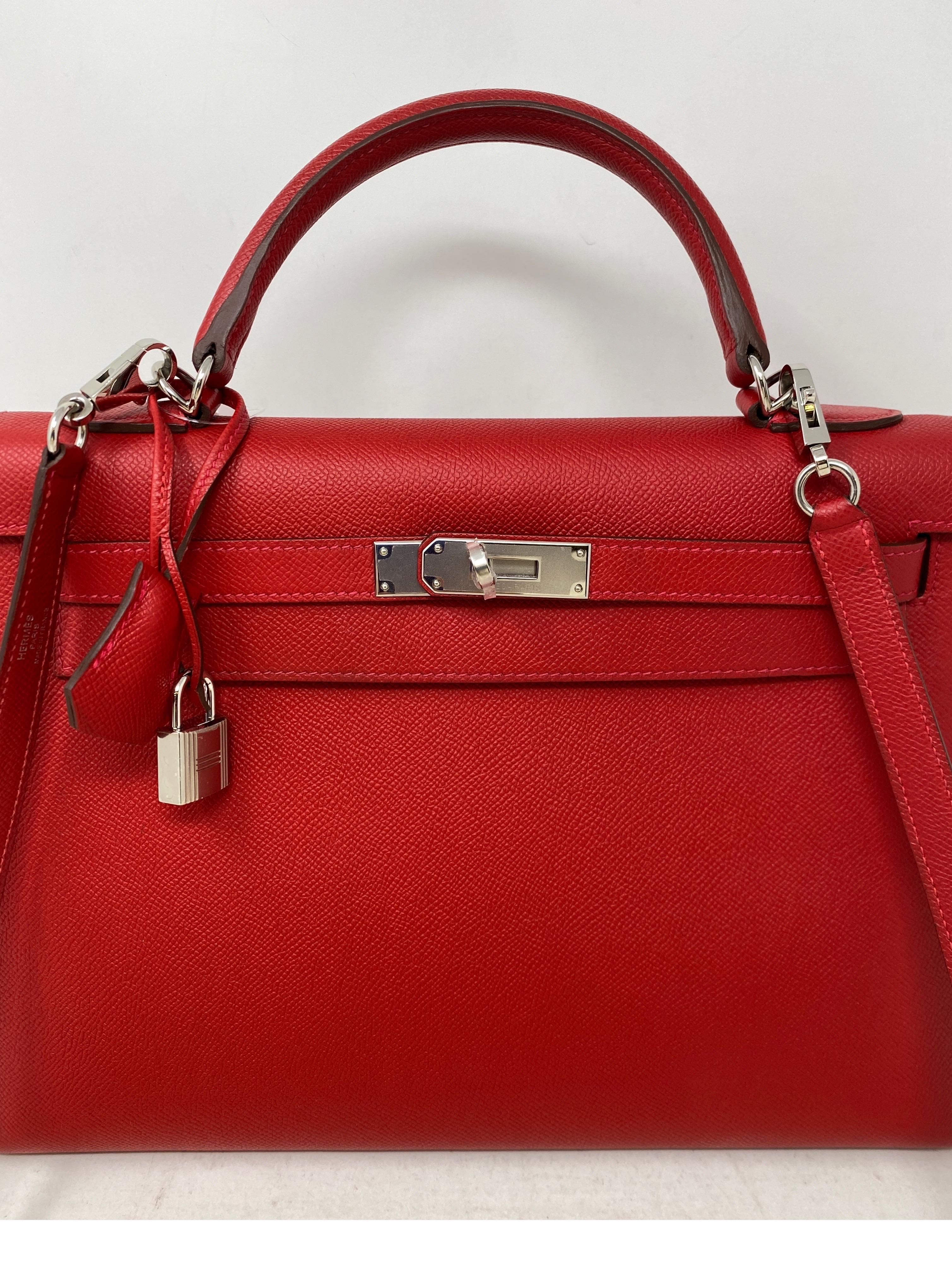 Hermes Red Rouge Casaque Kelly Bag  In Excellent Condition In Athens, GA
