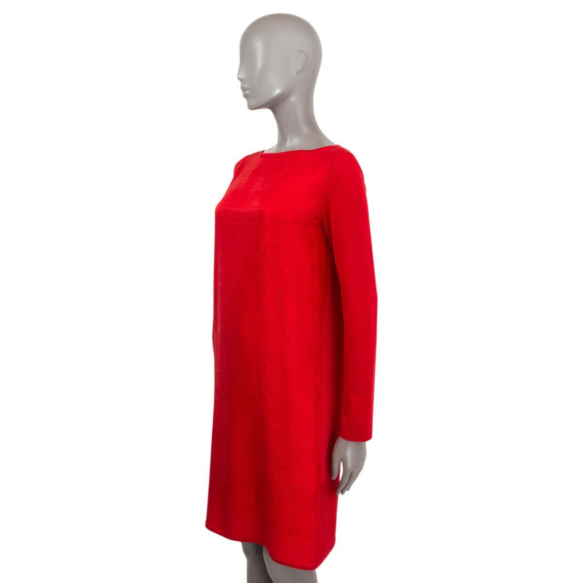 Red HERMES red silk EPERON D'OR BANDANA BOAT NECK Shift Dress 36 XS For Sale