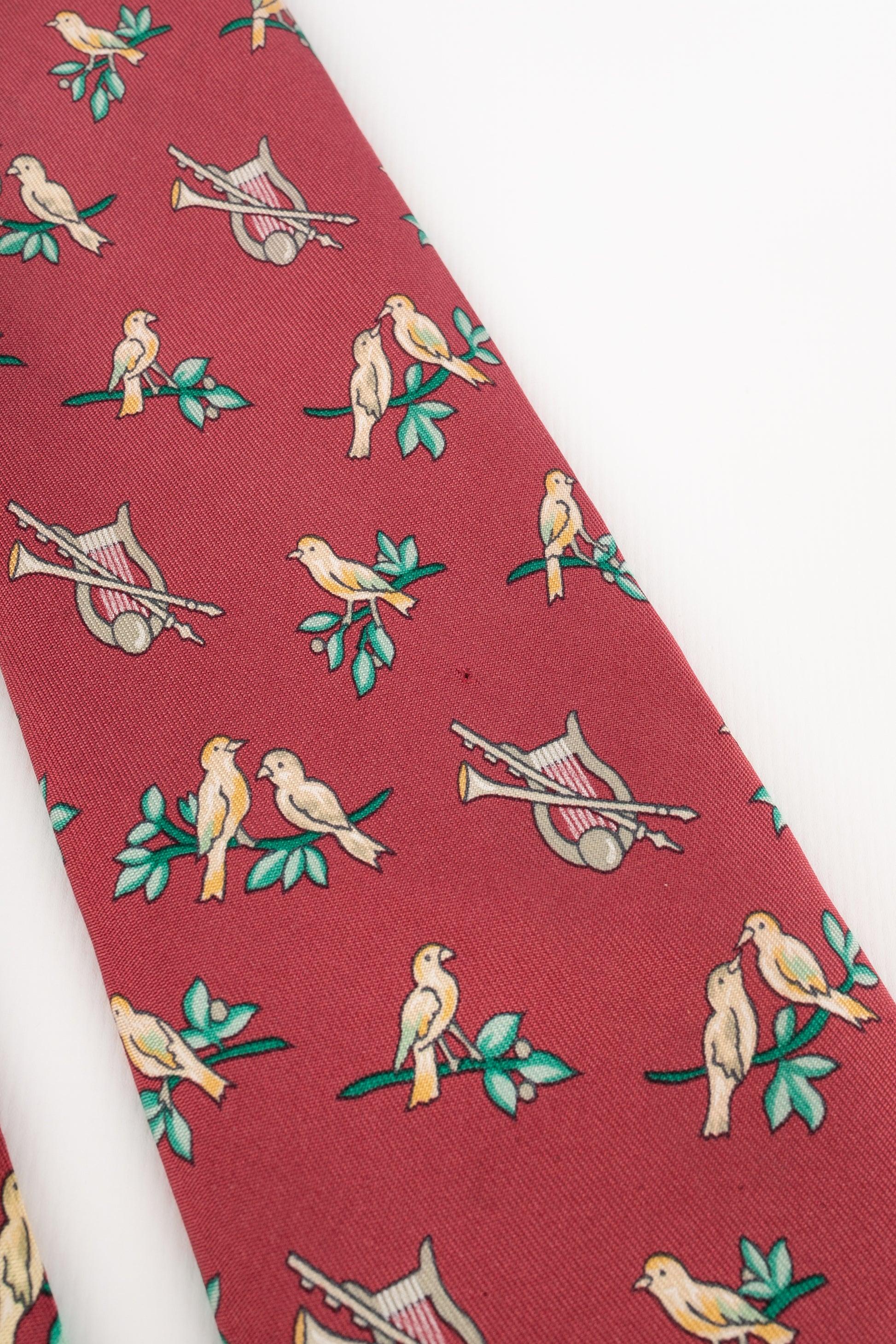 Hermès Red Silk Tie Illustrated with Lyres For Sale 1