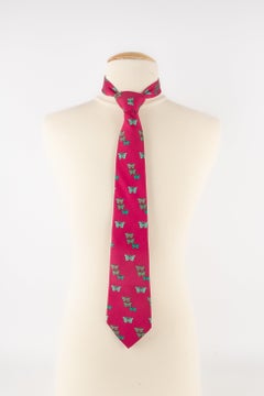 Hermès Red Silk Tie Printed with Butterflies