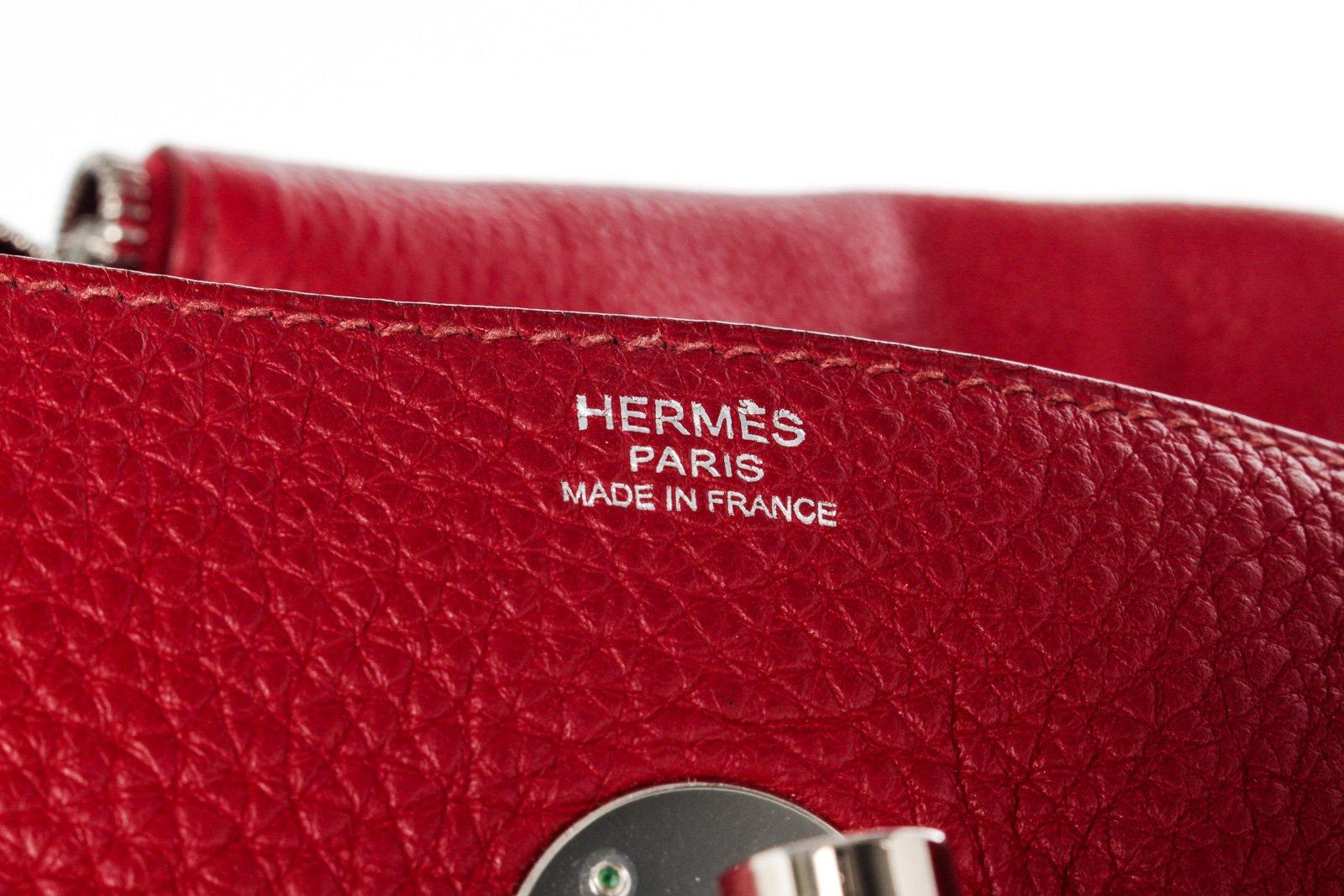 Women's or Men's Hermes Red Taurillon Clemence Leather Lindy 34 Shoulder Bag