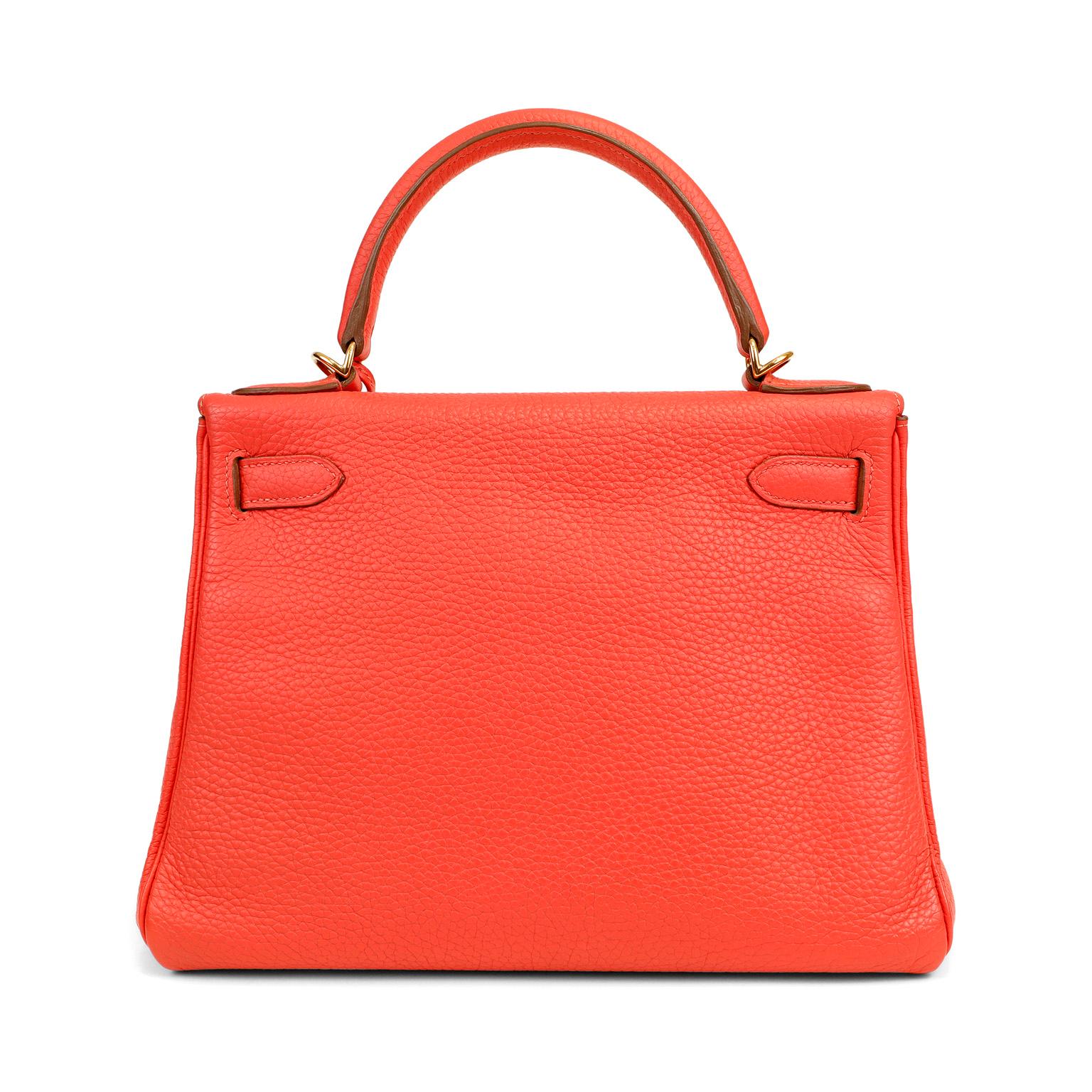 Hermès Red Togo Leather 28 cm Kelly with Gold Hardware In Good Condition In Palm Beach, FL