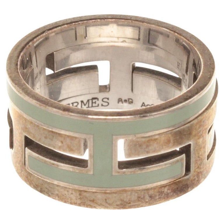 Hermes Ring Features a Silver-Toned Hardware with Green-Enamel H Detail ...