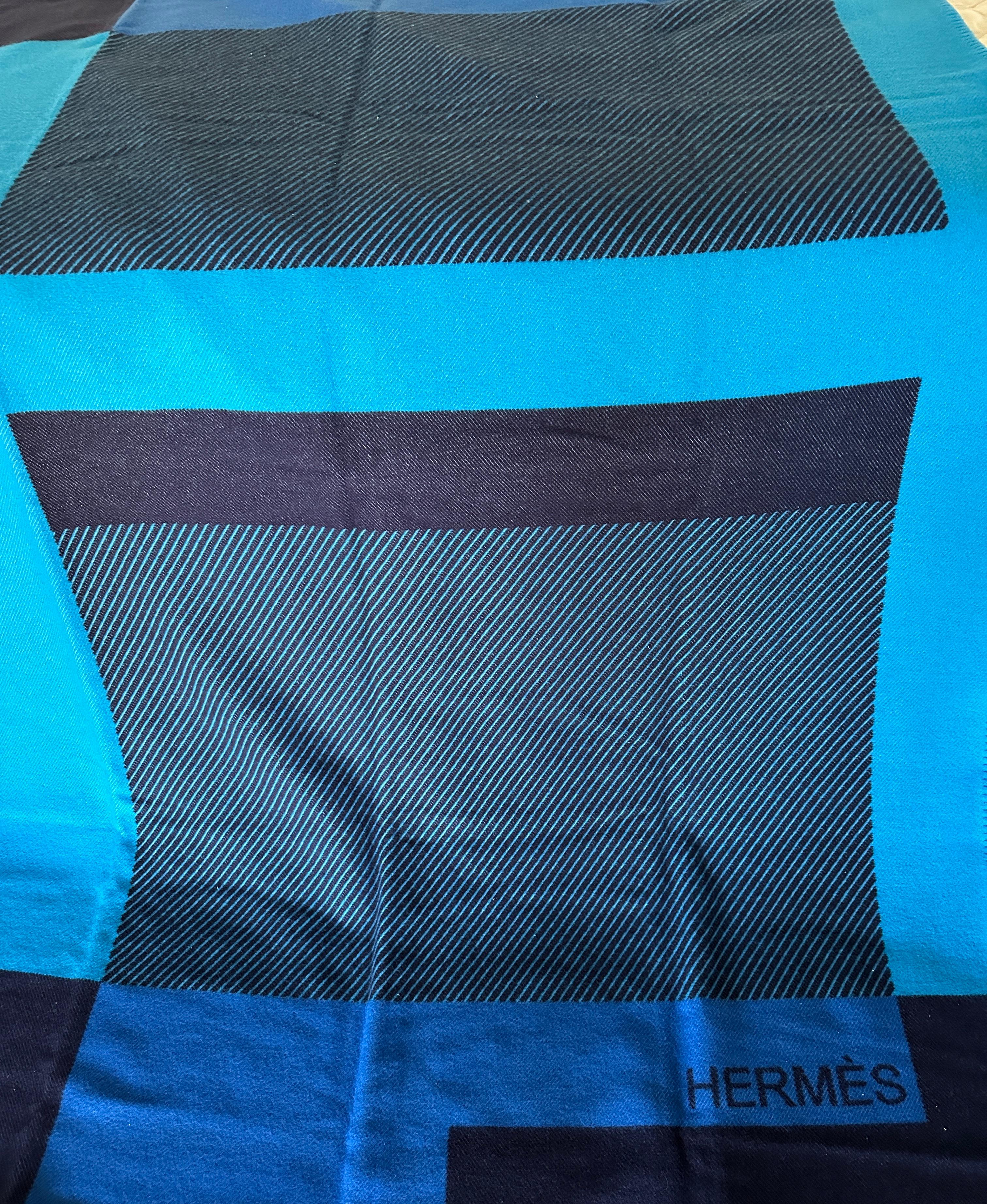 Hermes Riviera Blanket Blue Paon Cashmere Blend New 1