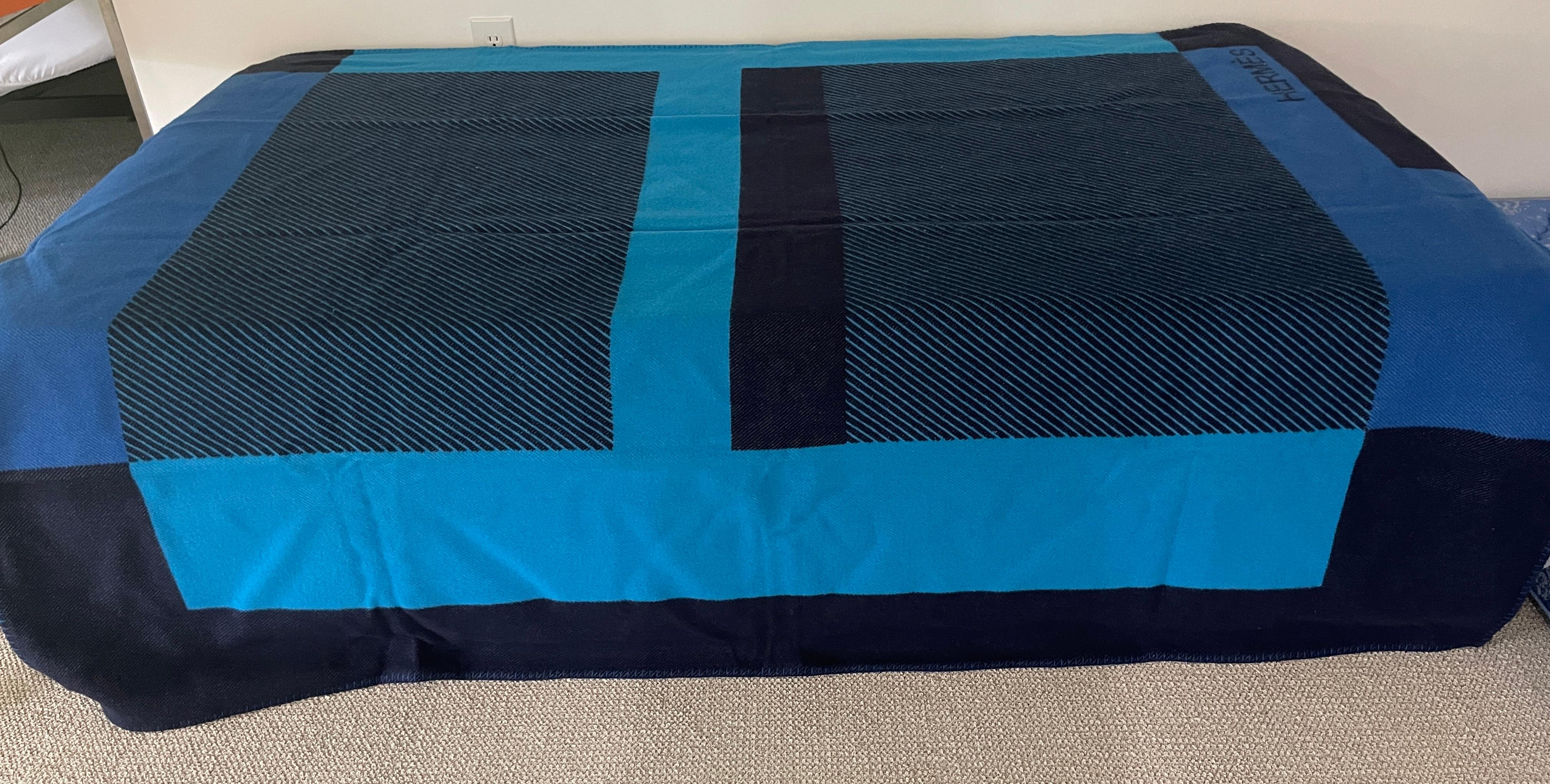 Hermes Riviera Blanket Blue Paon Cashmere Blend New 2