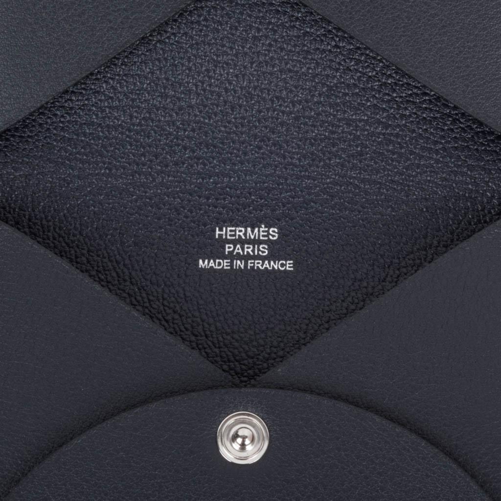 Bleu Hermès Robot Calvi - Porte-cartes Swift bleu indigo en édition limitée en vente
