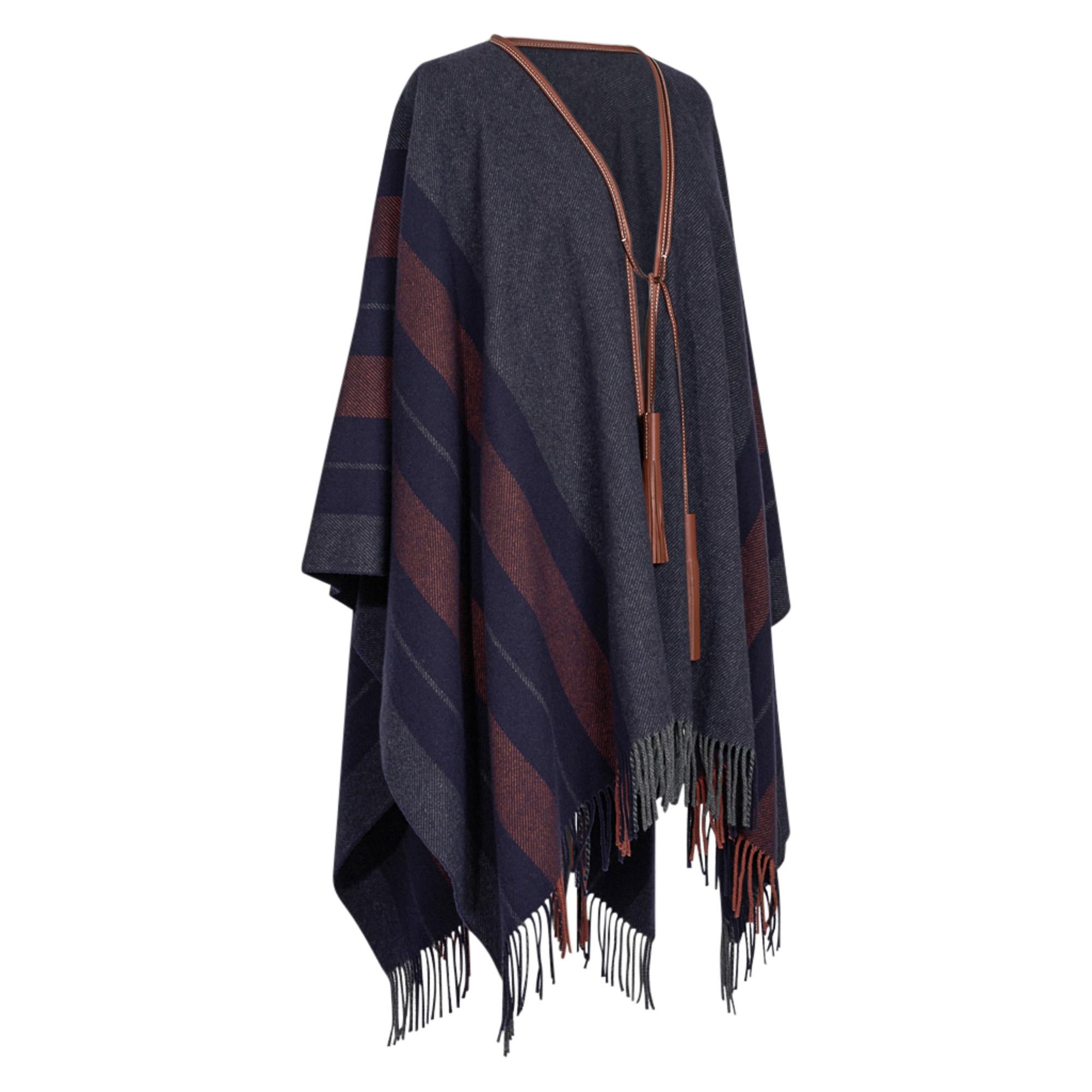 Hermes Rocabar Poncho Unisex Casaque General Purpose Gris New In New Condition In Miami, FL