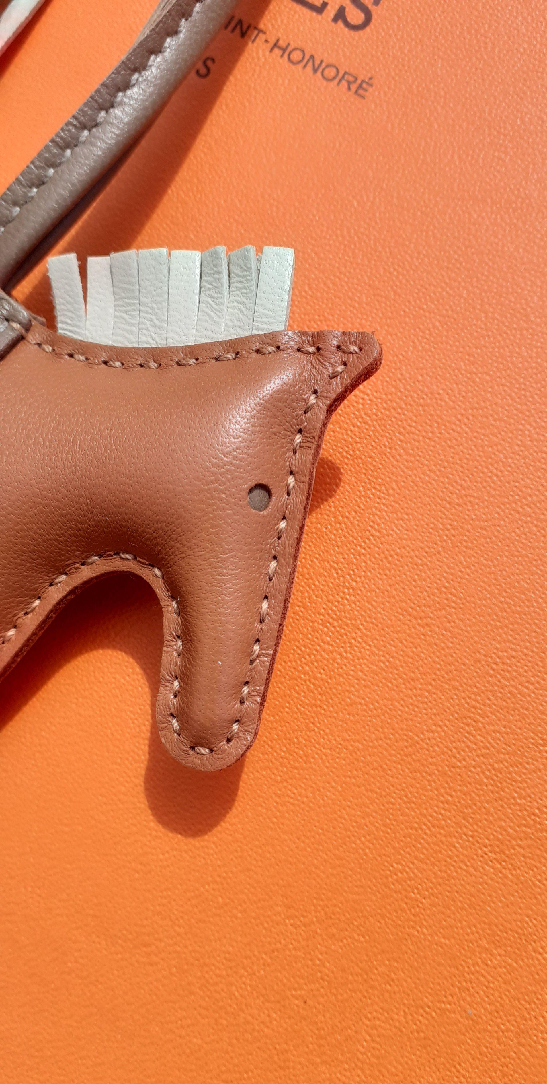 Hermès Rodeo Bag Charm Horse Shaped Gold Craie Etoupe Leather 1