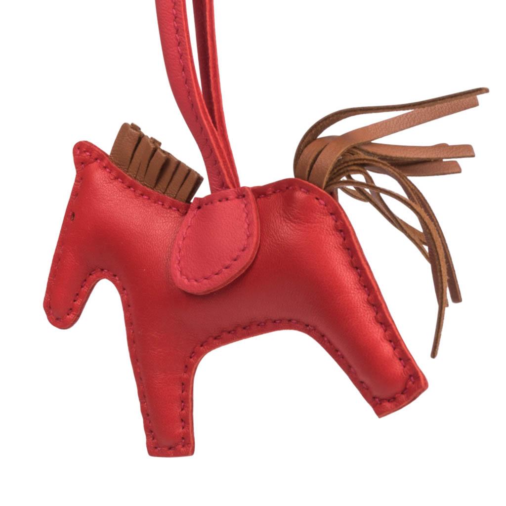 Hermes Rodeo Bag Charm Rouge Indienne Bouganvillea Gold PM In New Condition For Sale In Miami, FL