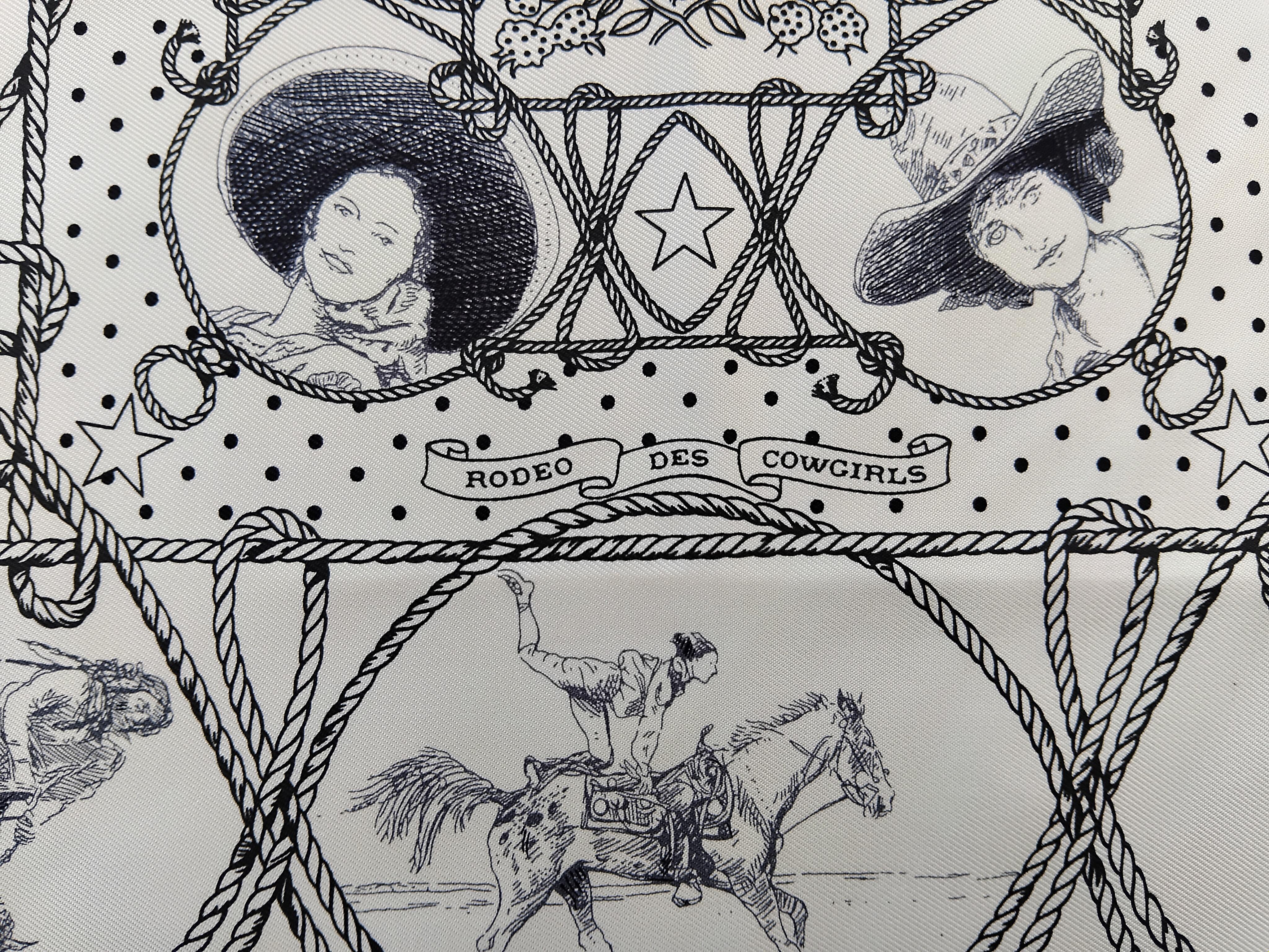 Gray Hermès  Rodeo Des Cowgirls Bandana Silk Scarf 55 cm Kermit Oliver Horse TEXAS