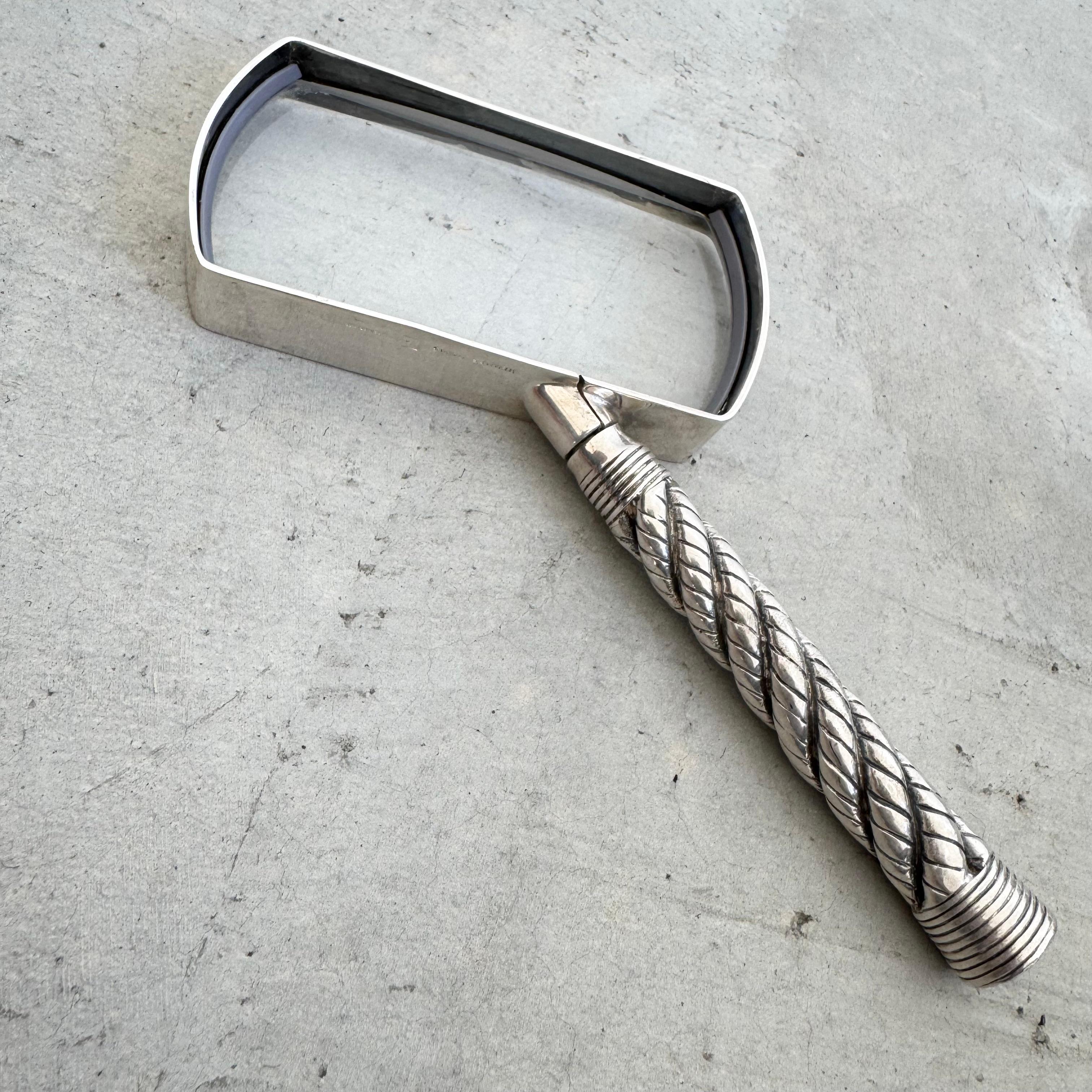 Lupa con motivo de cuerda Hermes, años 60 Francia Metal en venta