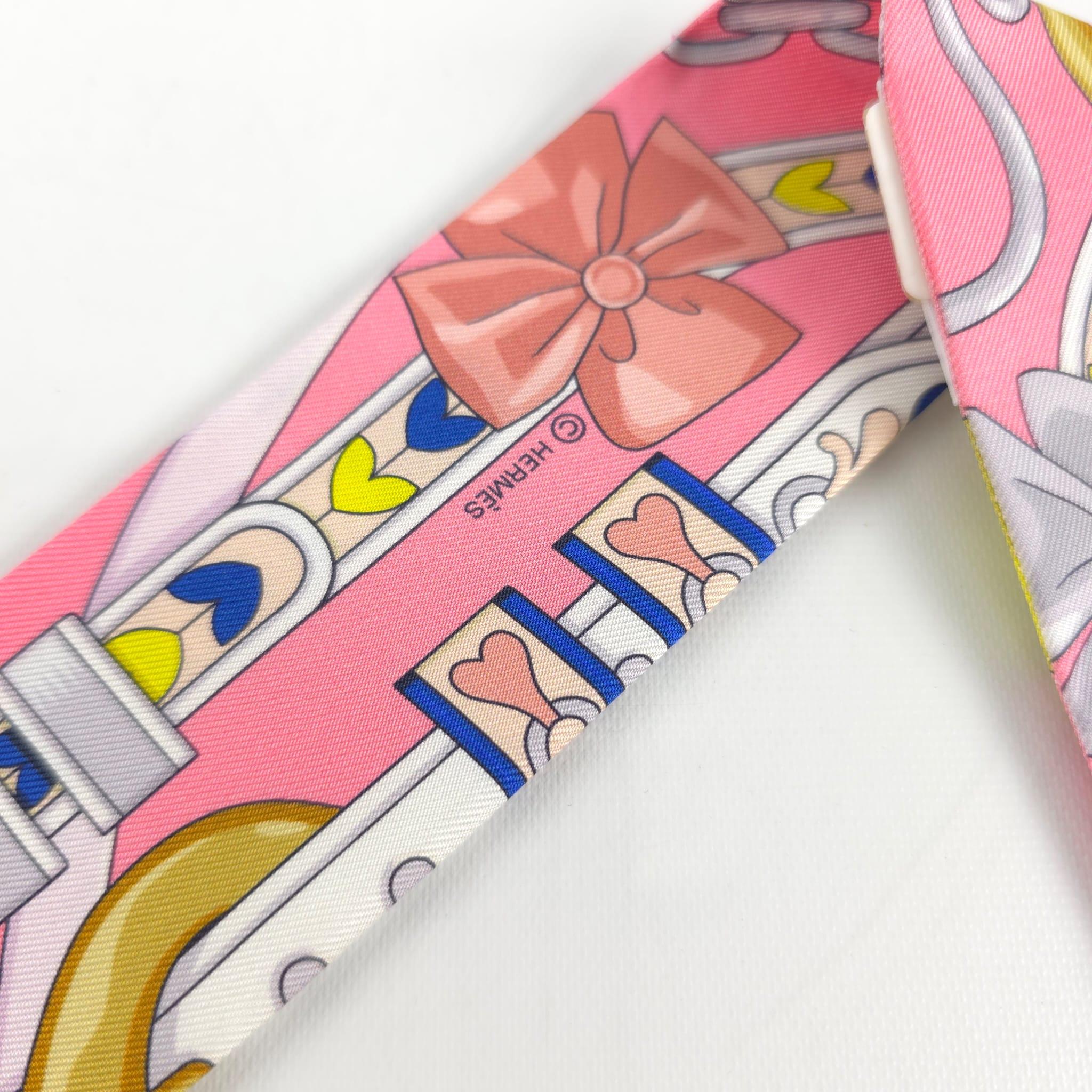 Women's Hermès rose bonbon, bleu vif & blanc silk  Harnais de Coeur Twilly