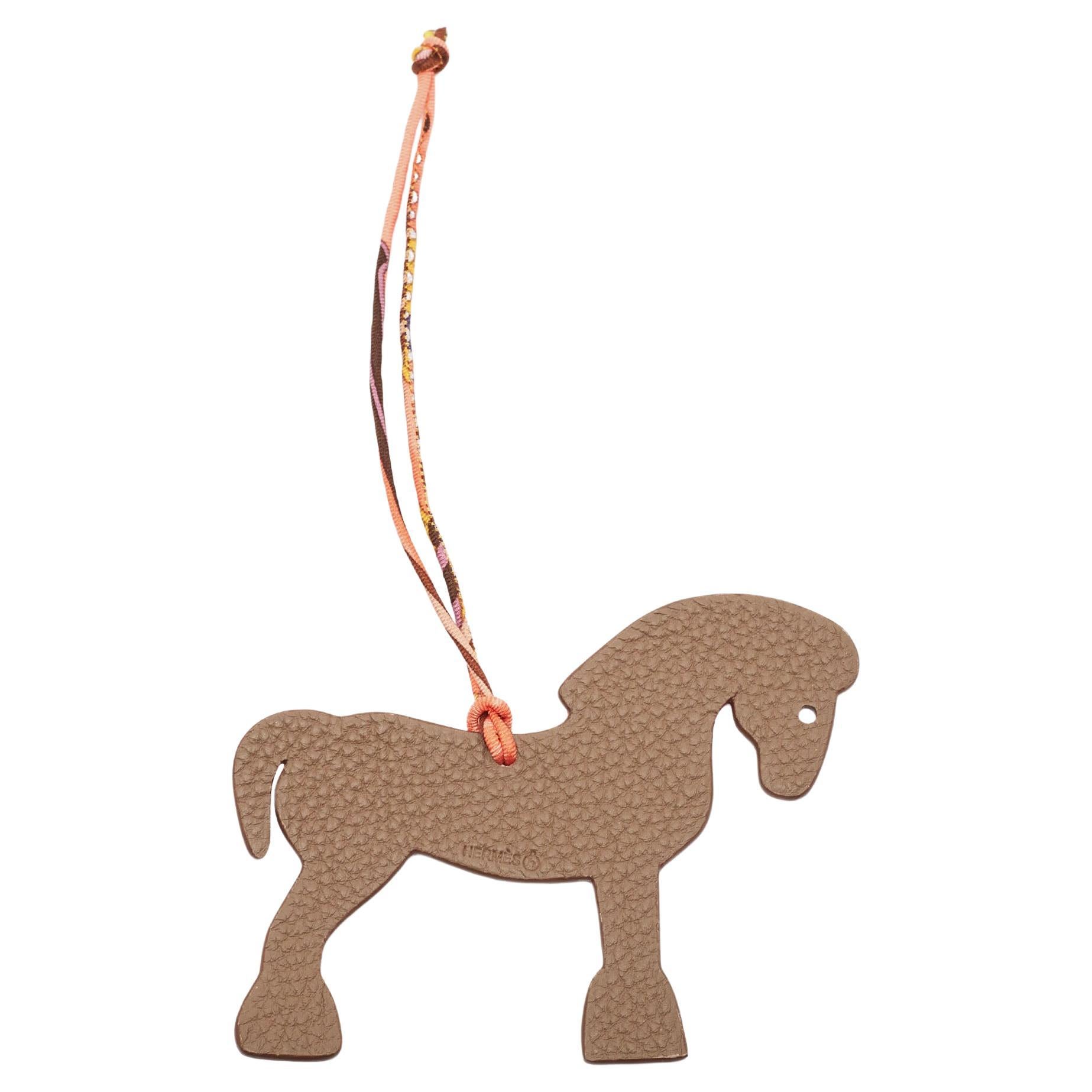 Hermès Rose Confetti/Etain Epsom and Togo Leather Petit H Hermy Horse Bag Charm For Sale