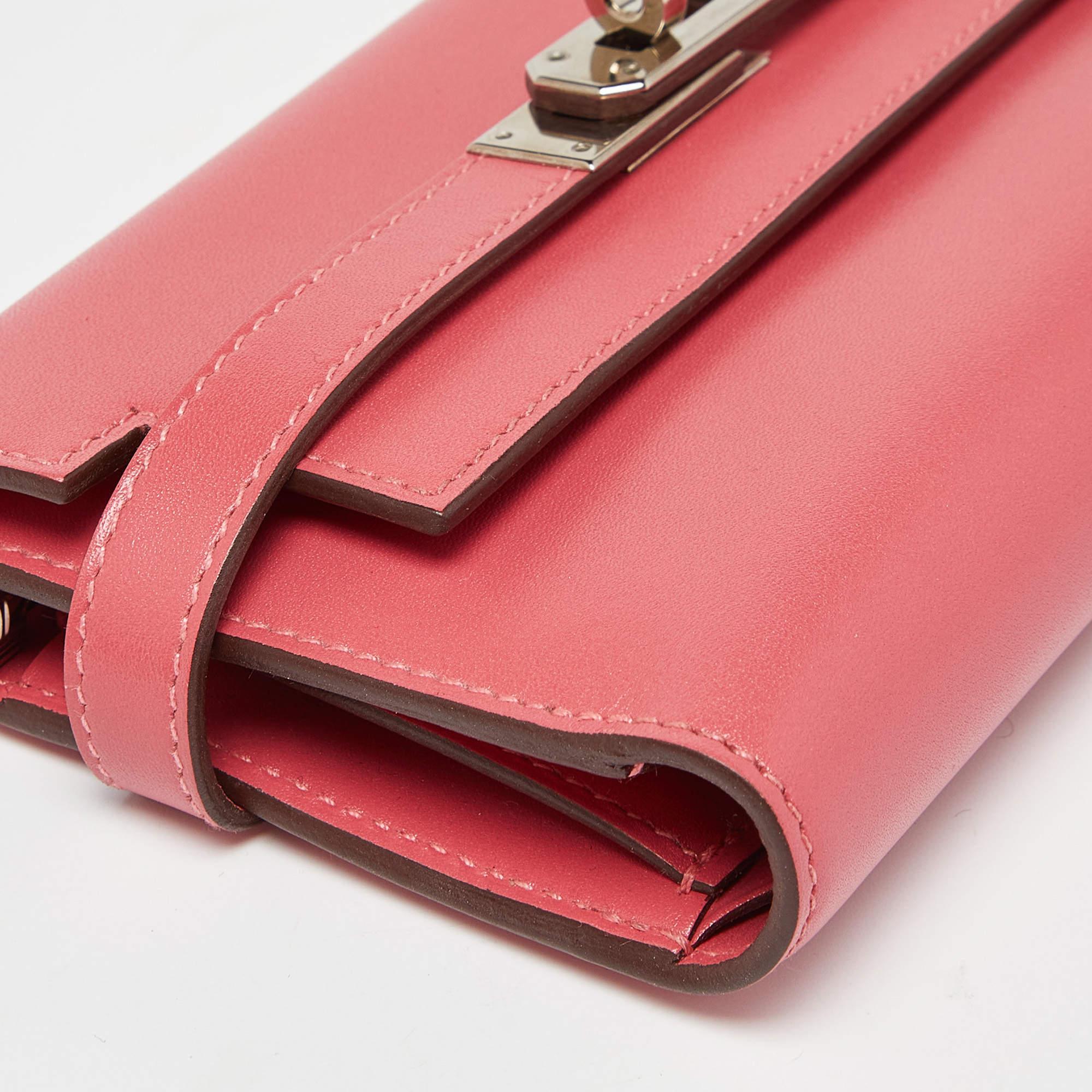 Hermès Rose D'ete Swift Leather Kelly Depliant Wallet In Excellent Condition In Dubai, Al Qouz 2