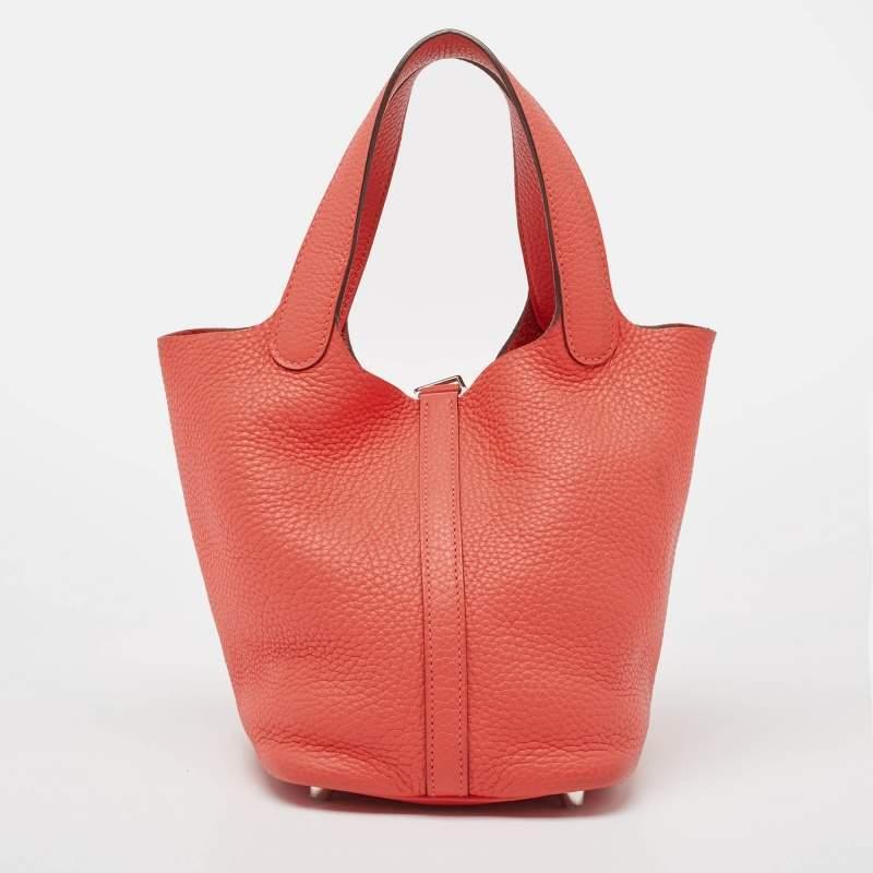 Hermes Rose Jaipur Taurillon Clemence Leather Picotin Lock 18 Bag In Good Condition In Dubai, Al Qouz 2