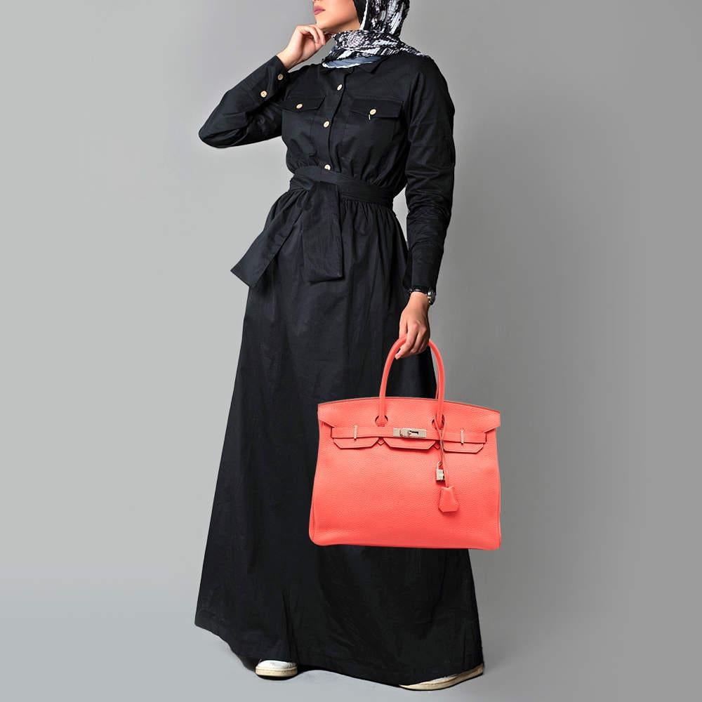 The Hermès Birkin is rightly one of the most desired handbags in the world. Handcrafted from the highest quality leather by skilled artisans it takes long hours of rigorous effort to stitch a Birkin together. Crafted with expertise this Rose Jaipur
