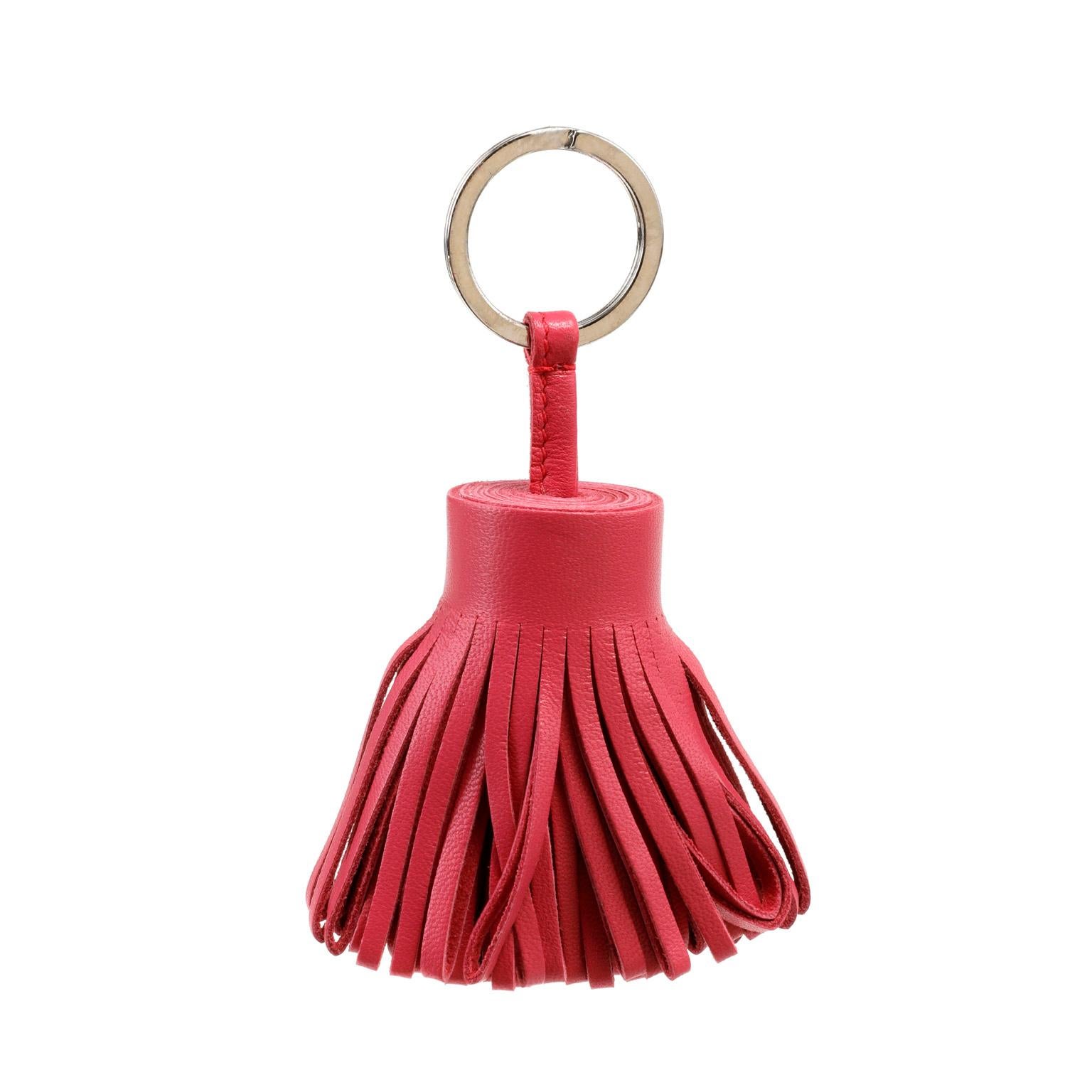 Donna Portachiavi con nappe in pelle rosa di Hermès in vendita