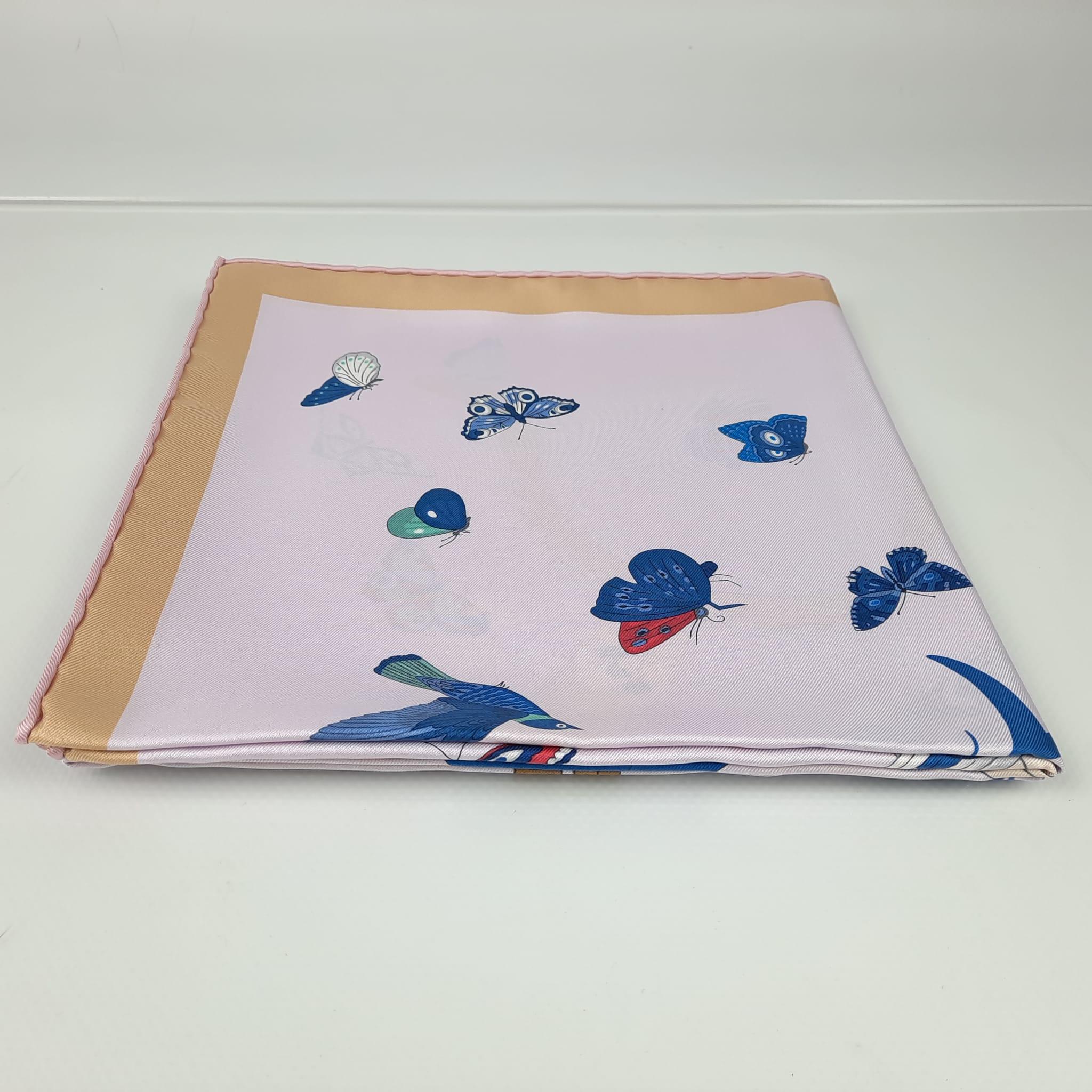 Hermes Rose Nacre / Bleu / Beige Hermes Story scarf 90 In New Condition In Nicosia, CY