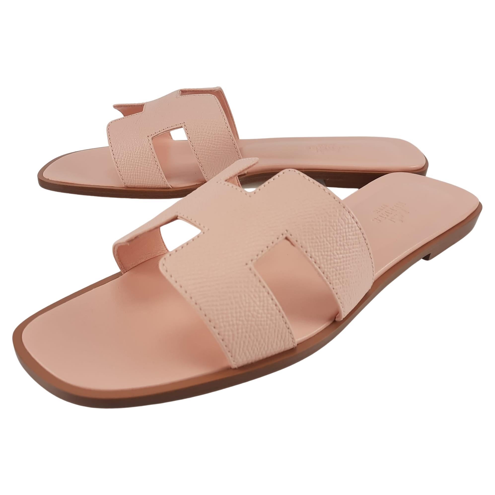 HERMES Oran Sandals in Etoupe Leather Size 35.5