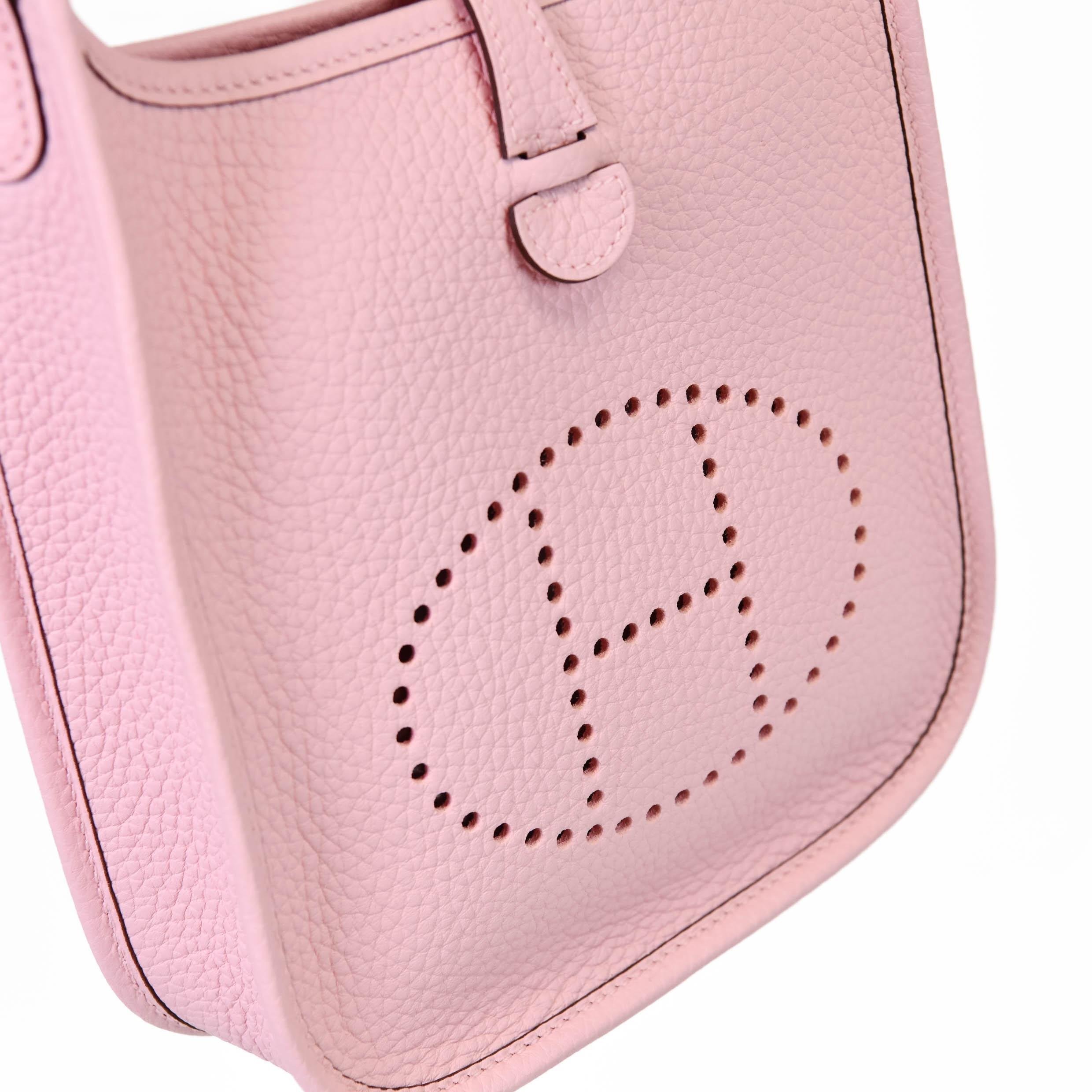 Hermes Rose Pink Taurillon Clemence Leather Evelyne TPM For Sale 2